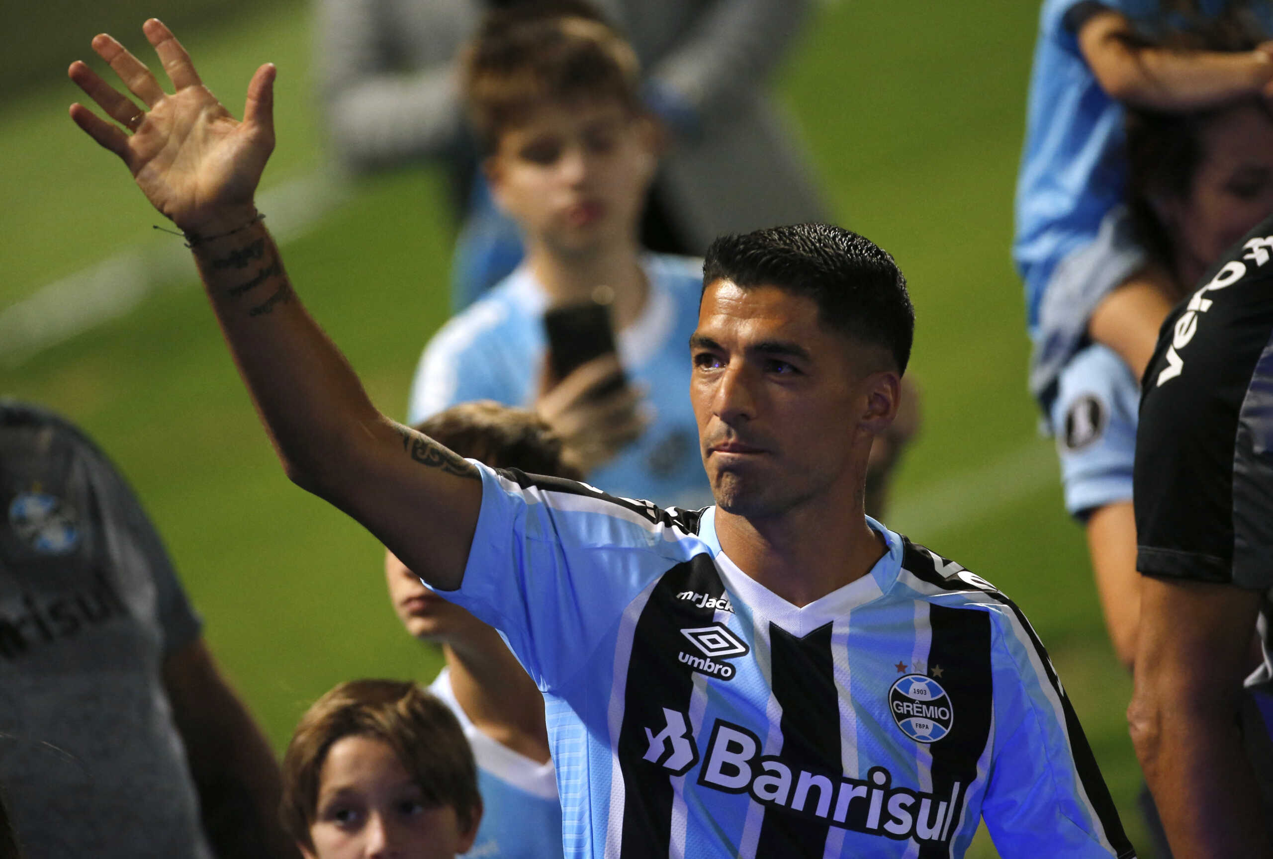 Soccer Football - Gremio present new signing Luis Suarez - Arena do Gremio, Porto Alegre, Brazil - January 4, 2023 Gremio's new signing Luis Suarez during the presentation REUTERS