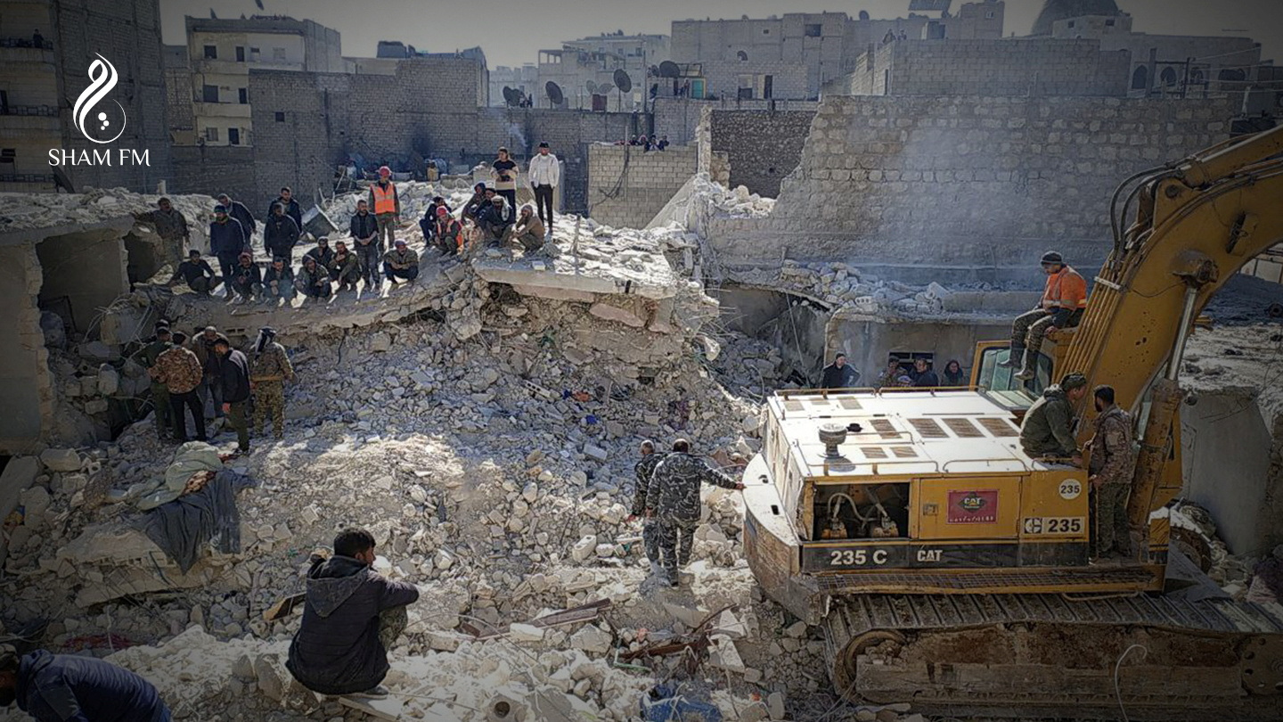 Συρία: 16 νεκροί ανάμεσά τους και παιδιά μετά κατάρρευση κτιρίου στο Χαλέπι