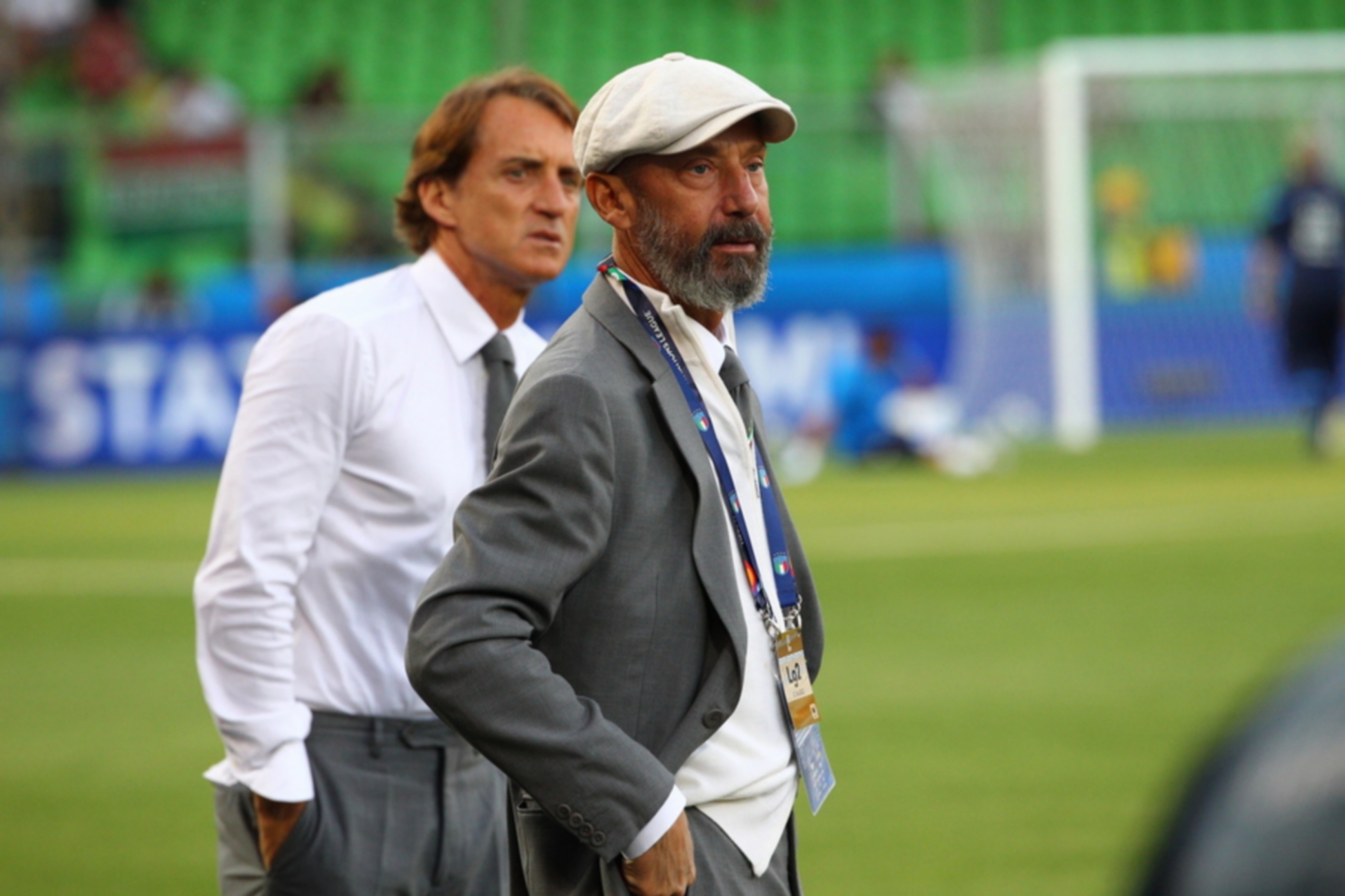 epa10000844 Head of the Italian team delegation Gianluca Vialli (R) and Italy's head coach Roberto Mancini (L) look on during the UEFA Nation League soccer match Italy vs Hungary at Orogel Stadium Dino Manuzzi in Cesena, Italy, 07 June 2022.  EPA