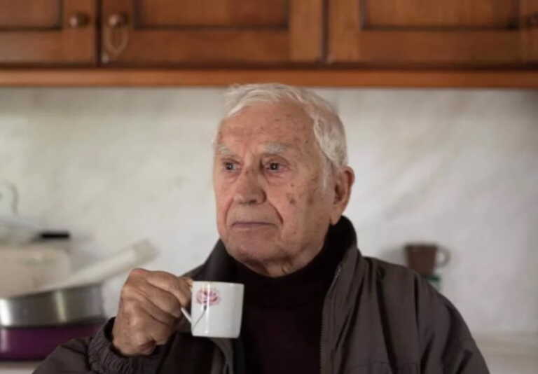 Το «αντίο» της εγγονής του Νίκου Ξανθόπουλου - «Ο παππούλης μου δεν ήταν ο άνθρωπος που ξέρετε»
