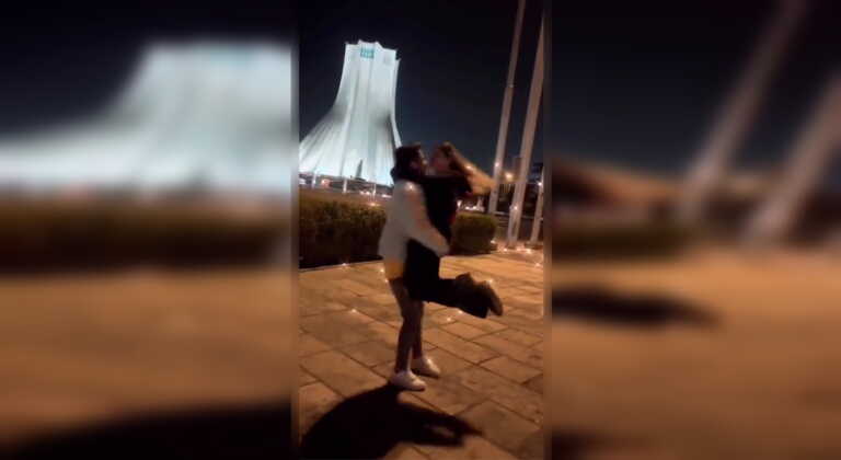 Νεαρό ζευγάρι καταδικάστηκε σε φυλάκιση 10,5 ετών στο Ιράν επειδή χόρευε αγκαλιασμένο σε δημόσιο χώρο