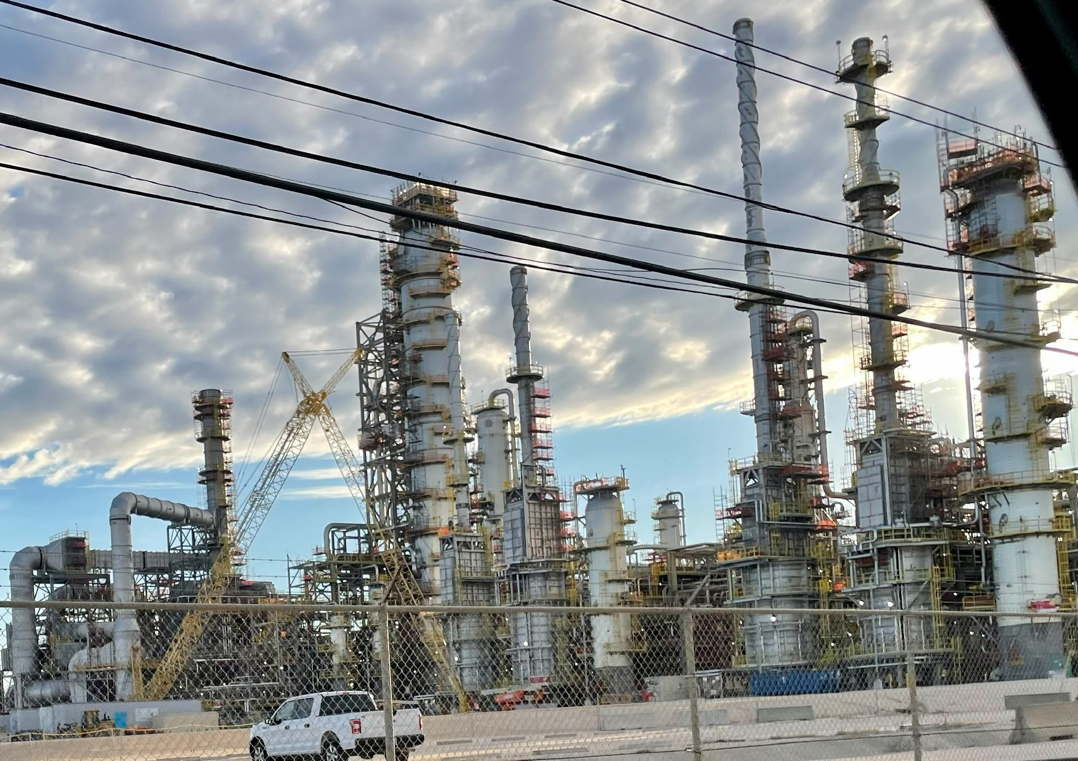 ΗΠΑ: Χρονιά ρεκόρ με κέρδη μαμούθ για την ExxonMobil – «Καρφιά» από Τζο Μπάιντεν