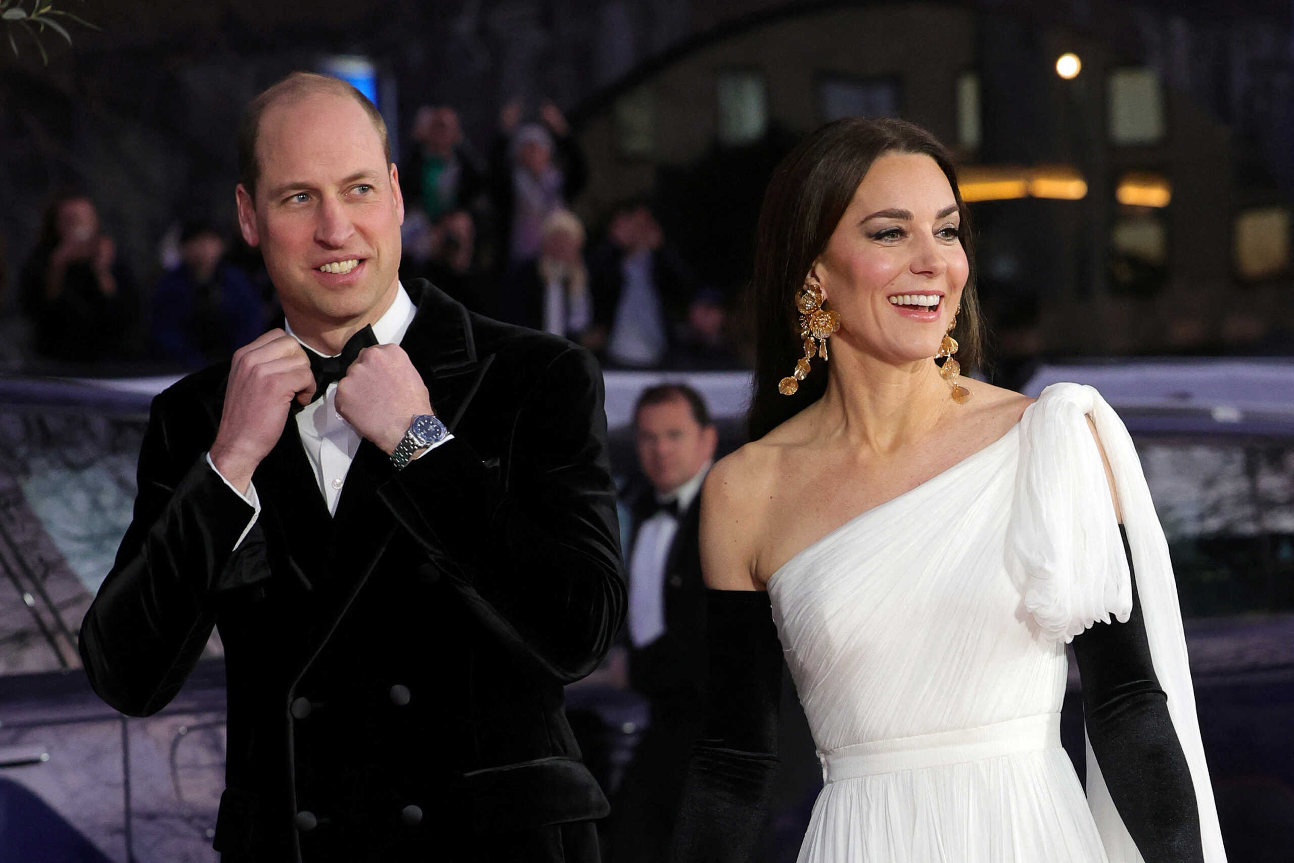 Η Κέιτ Μίντλετον «χούφτωσε» τον πρίγκιπα Γουίλιαμ στα βραβεία BAFTA και έχει γίνει viral