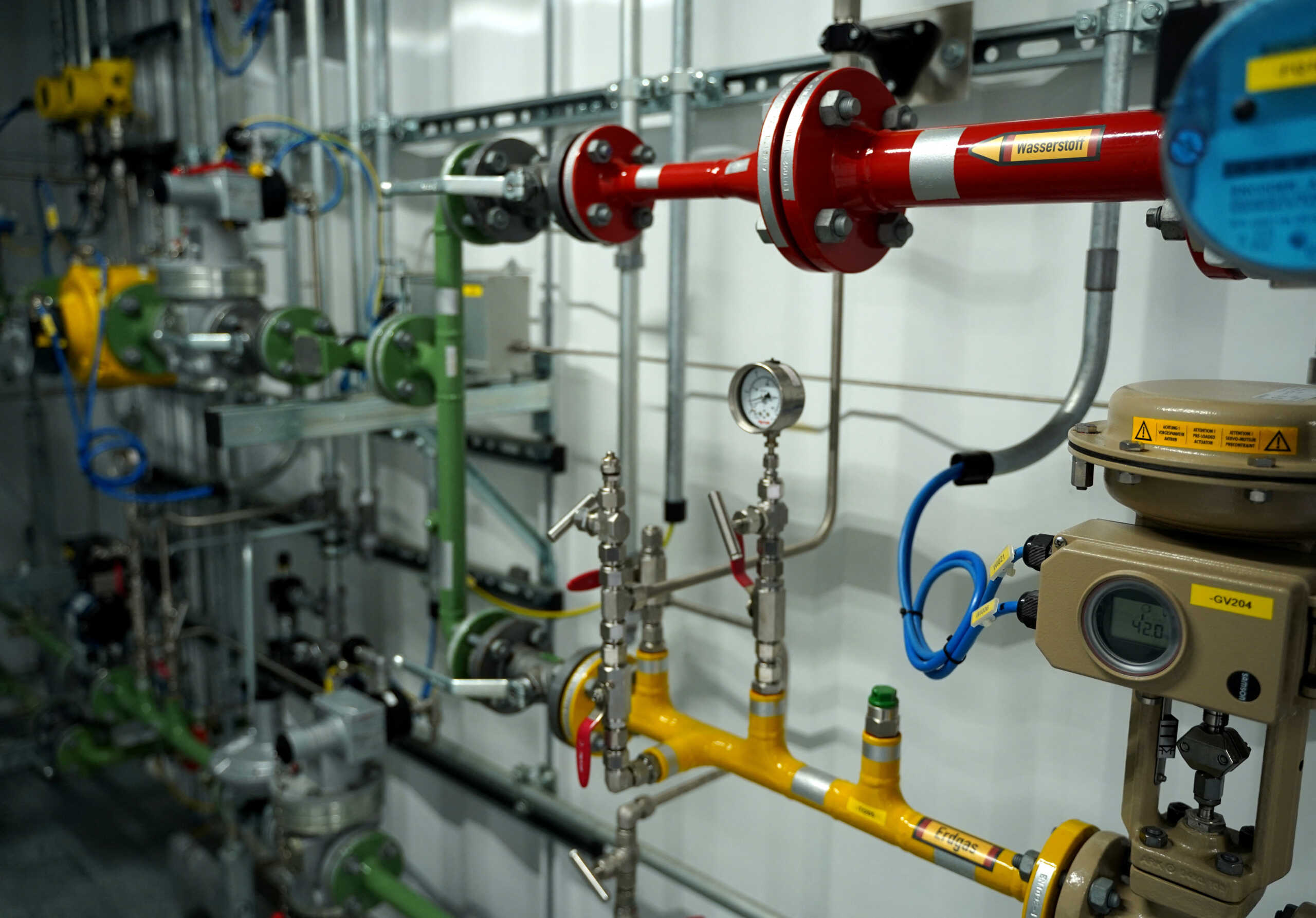 Pipes of a gas blending station are pictured in Oehringen, south western Germany, February 8, 2023, a site for testing gas and hydrogen mixtures, where some 30 properties will shortly near a targeted ratio of 30% green hydrogen and 70% natural gas in their heating fuel.    REUTERS