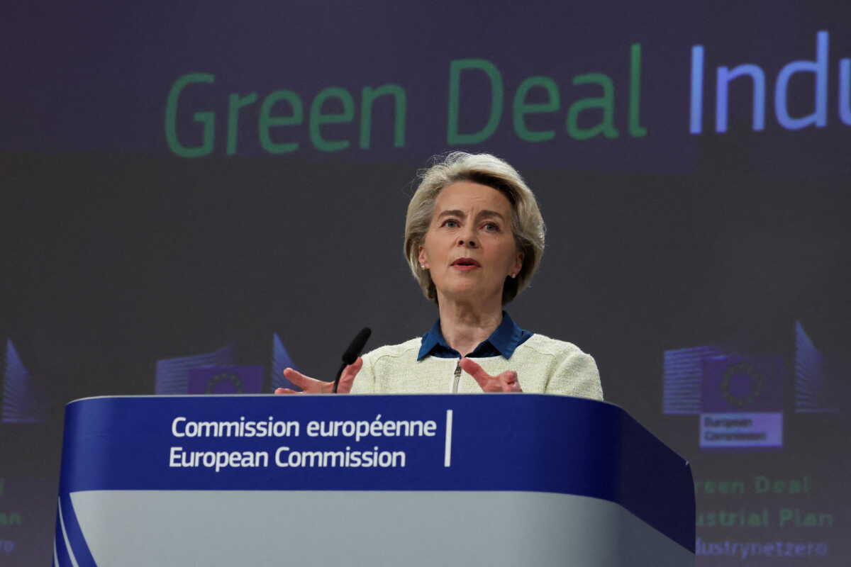 European Commission President Ursula von der Leyen presents a "communication" detailing the EU's "Green Deal Industrial Plan" to ensure the bloc plays a leading role in clean tech production, partly in EU's response to the U.S. Inflation Reduction Act, which will provide $369 billion of subsidies for electric vehicles and other green products, in Brussels, Belgium February 1, 2023. REUTERS