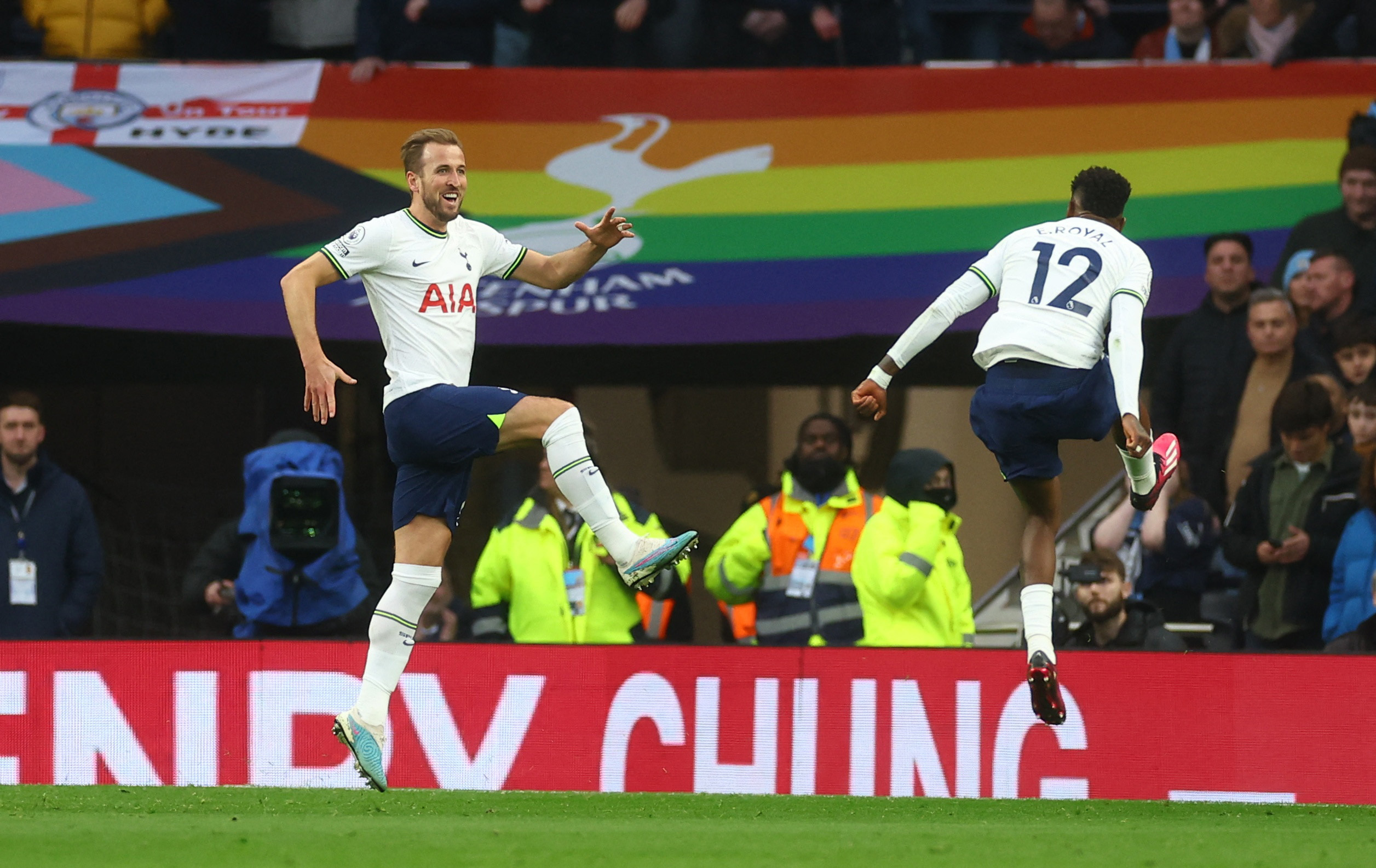 Soccer Football - Premier League - Tottenham Hotspur v Manchester City - Tottenham Hotspur Stadium, London, Britain - February 5, 2023 Tottenham Hotspur's Harry Kane celebrates scoring their first goal with Emerson Royal and becomes Tottenham Hotspur's all time top goalscorer Action Images via Reuters