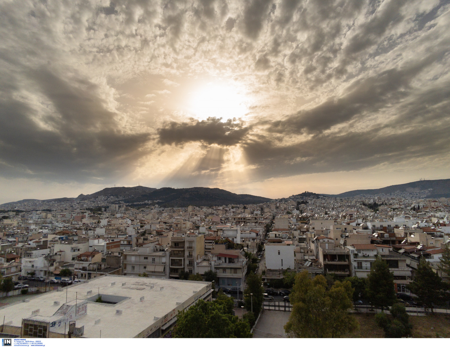 Καιρός αύριο: Ξεπερνάει τους 20 βαθμούς η θερμοκρασία – Αναλυτική πρόγνωση