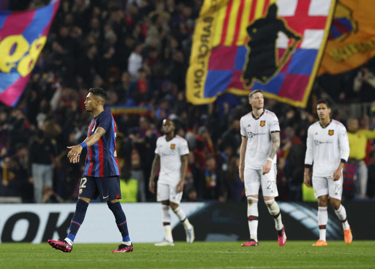 Soccer Football - Europa League - Play-Off First Leg - FC Barcelona v Manchester United - Camp Nou, Barcelona, Spain - February 16, 2023  FC Barcelona's Raphinha celebrates scoring their second goal REUTERS