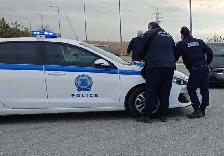 Διακινούσαν μετανάστες σε Έβρο και Φλώρινα - Τα μπλόκα της αστυνομίας και οι συλλήψεις