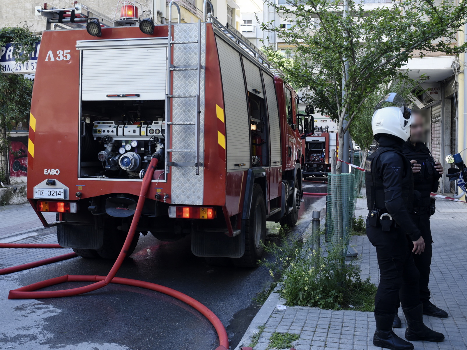 Θεσσαλονίκη: Φωτιά σε αυτοκίνητο στο κέντρο – Καταστράφηκε ολοσχερώς