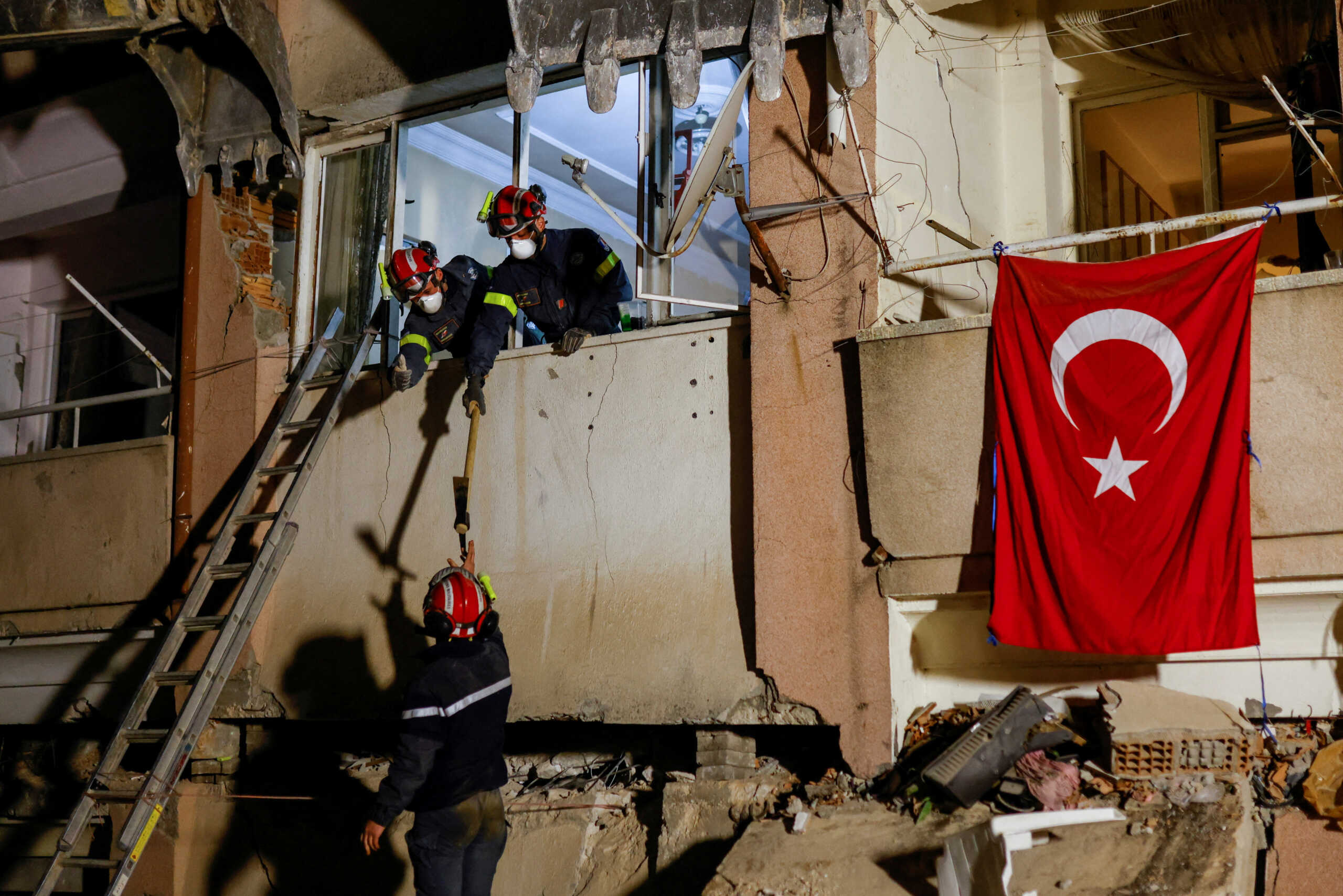Σεισμός στην Τουρκία: Η ώρα του λογαριασμού για τον Ερντογάν- Μπορεί να ξεπεράσει τα 80 δισ. το κόστος