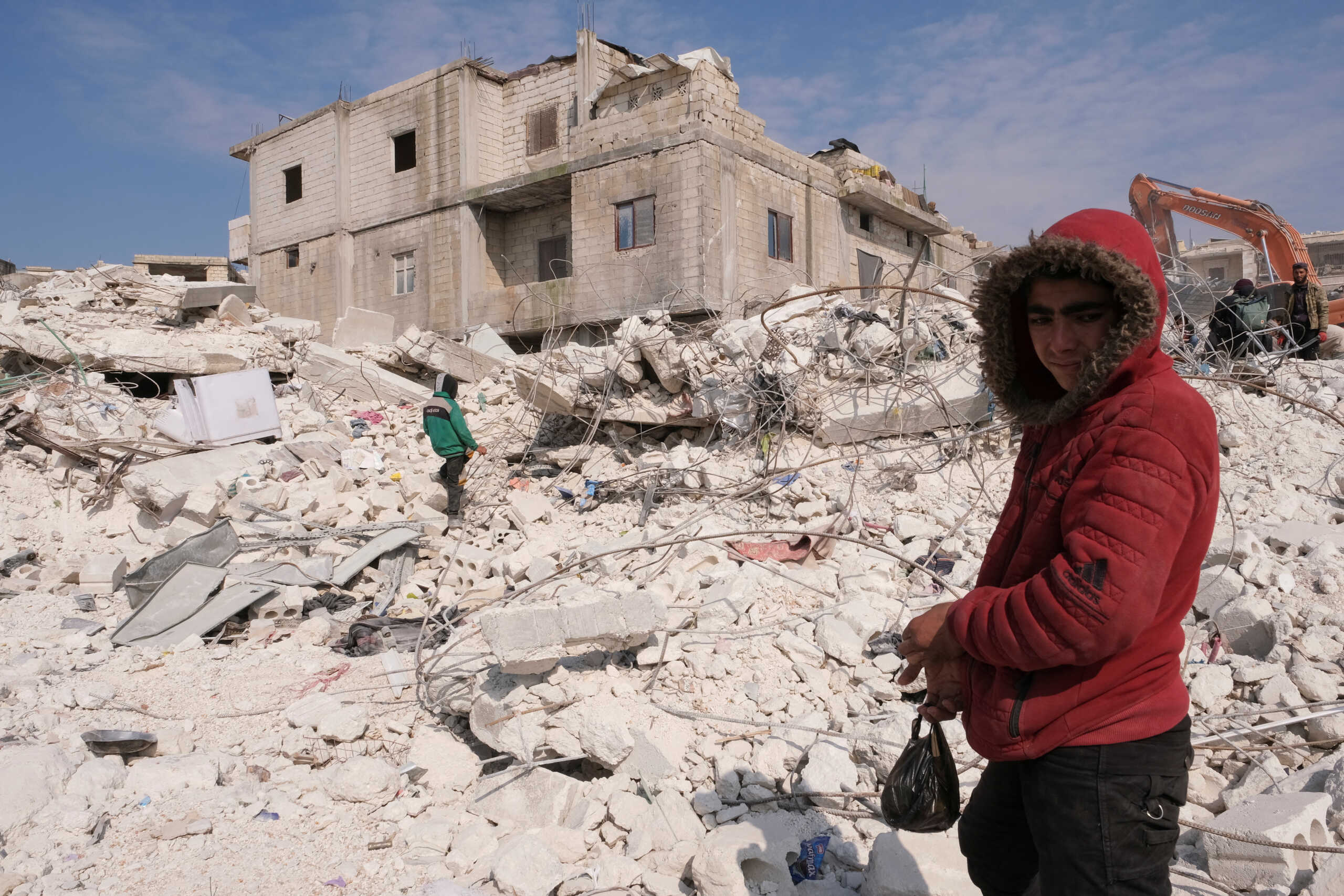 Συρία: Εμποδίστηκε η ανθρωπιστική βοήθεια στις πληγείσες από τον σεισμό περιοχές του Χαλεπίου