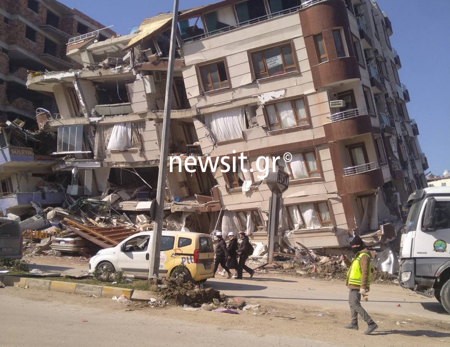 Σεισμός στην Τουρκία: Συνελήφθη κατασκευαστής κτιρίου που κατέρρευσε στο Χατάι – Προσπάθησε να φύγει από τη χώρα