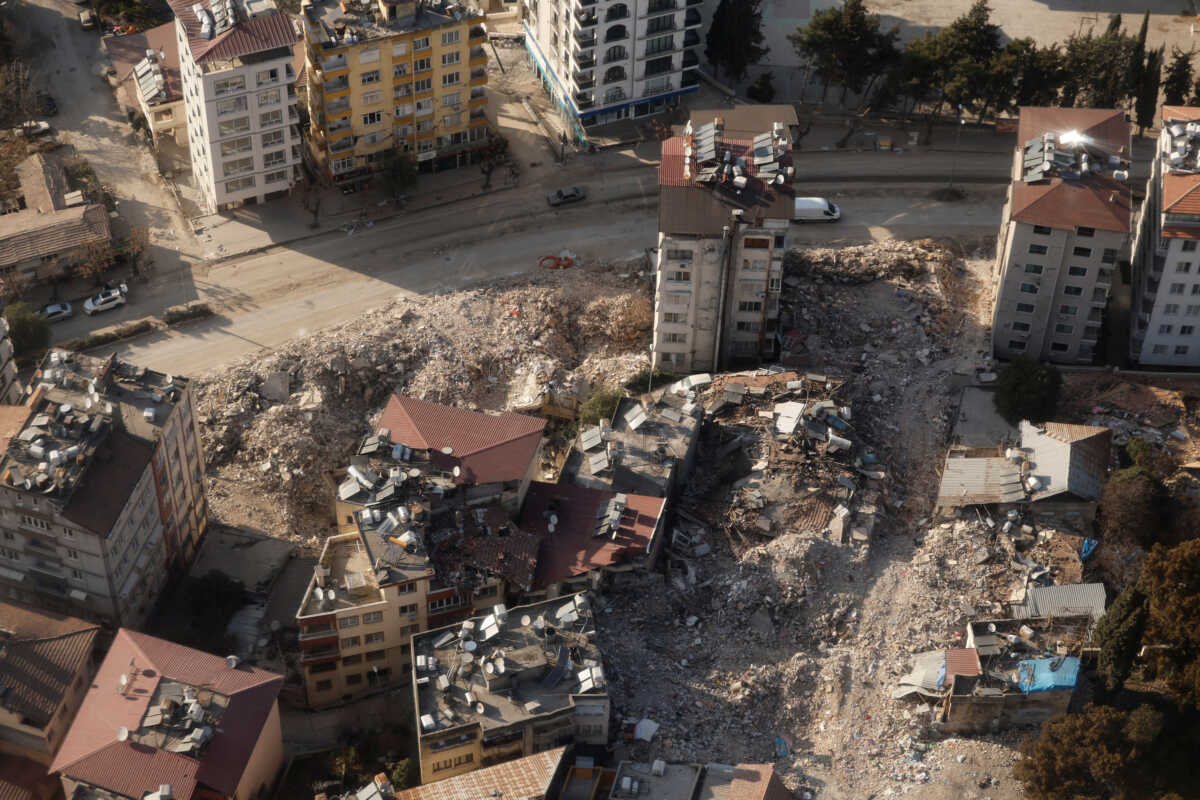 Έκκληση ανθρωπιστικής βοήθειας στους σεισμόπληκτους σε Τουρκία και Συρία