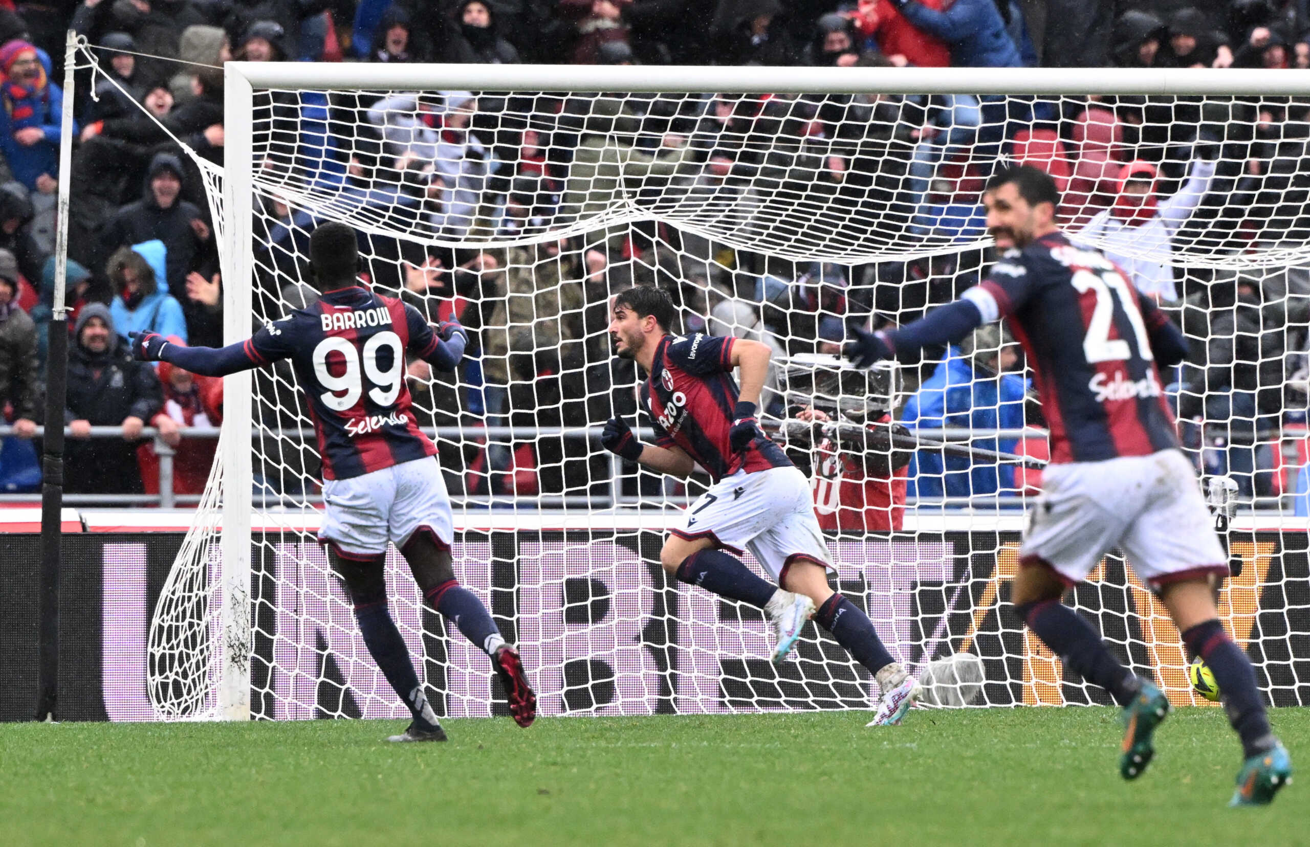 Soccer Football - Serie A - Bologna v Inter Milan - Stadio Renato Dall'Ara, Bologna, Italy - February 26, 2023 Bologna's Riccardo Orsolini celebrates scoring their first goal with Musa Barrow REUTERS