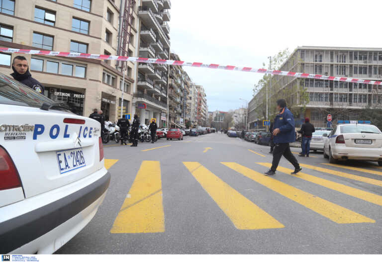 Κρατούμενος απέδρασε μέσα από τα χέρια των αστυνομικών στο δικαστικό μέγαρο της Θεσσαλονίκης
