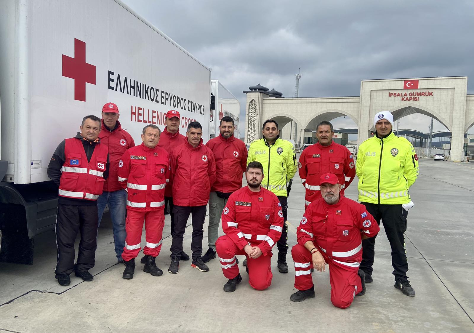 Χειροκροτήματα στην Τουρκία για τη δεύτερη ανθρωπιστική βοήθεια του Ελληνικού Ερυθρού Σταυρού στους σεισμόπληκτους