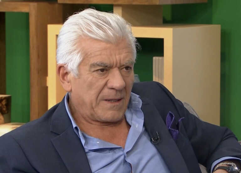  Όταν έχω σχέση, είμαι πολύ πιστός στη σύντροφό μου, τόσο που αισθάνομαι ότι είμαι δούλος της
