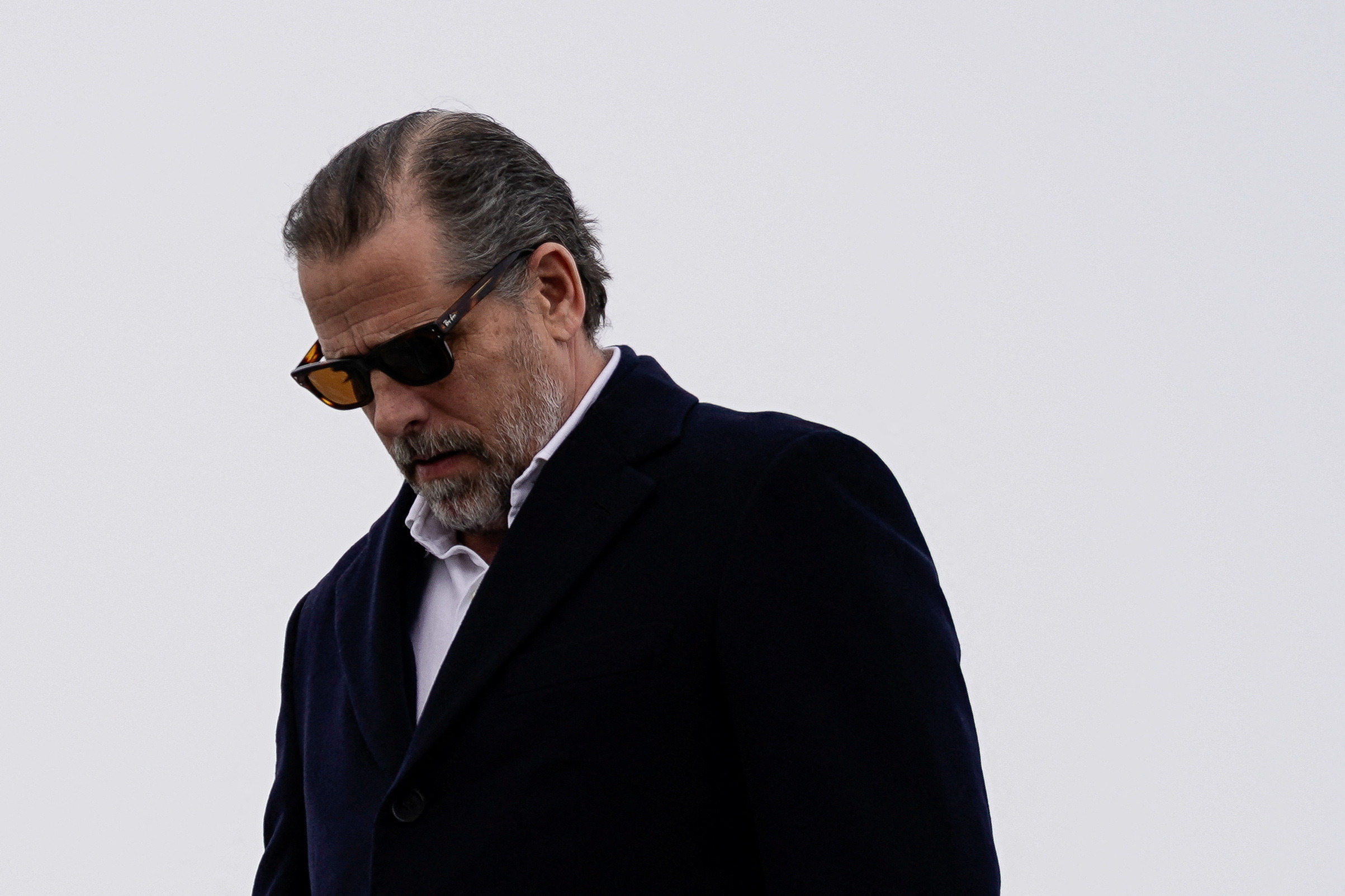 Σάλος με τον 58χρονο γιο του Τζο Μπάιντεν – Παρακαλούσε την ξαδέρφη του να κανονίσει ραντεβού με 24χρονη ηθοποιό