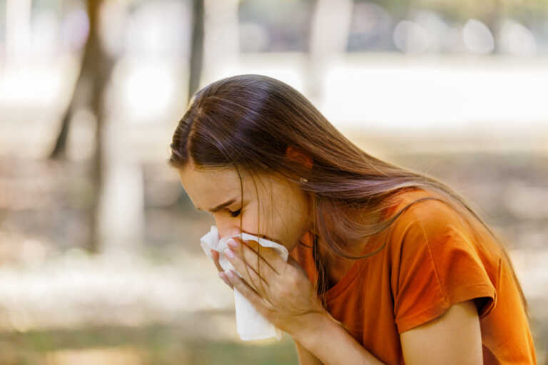 Τα σημάδια που μπορεί να «δείχνουν» αλλεργικό άσθμα