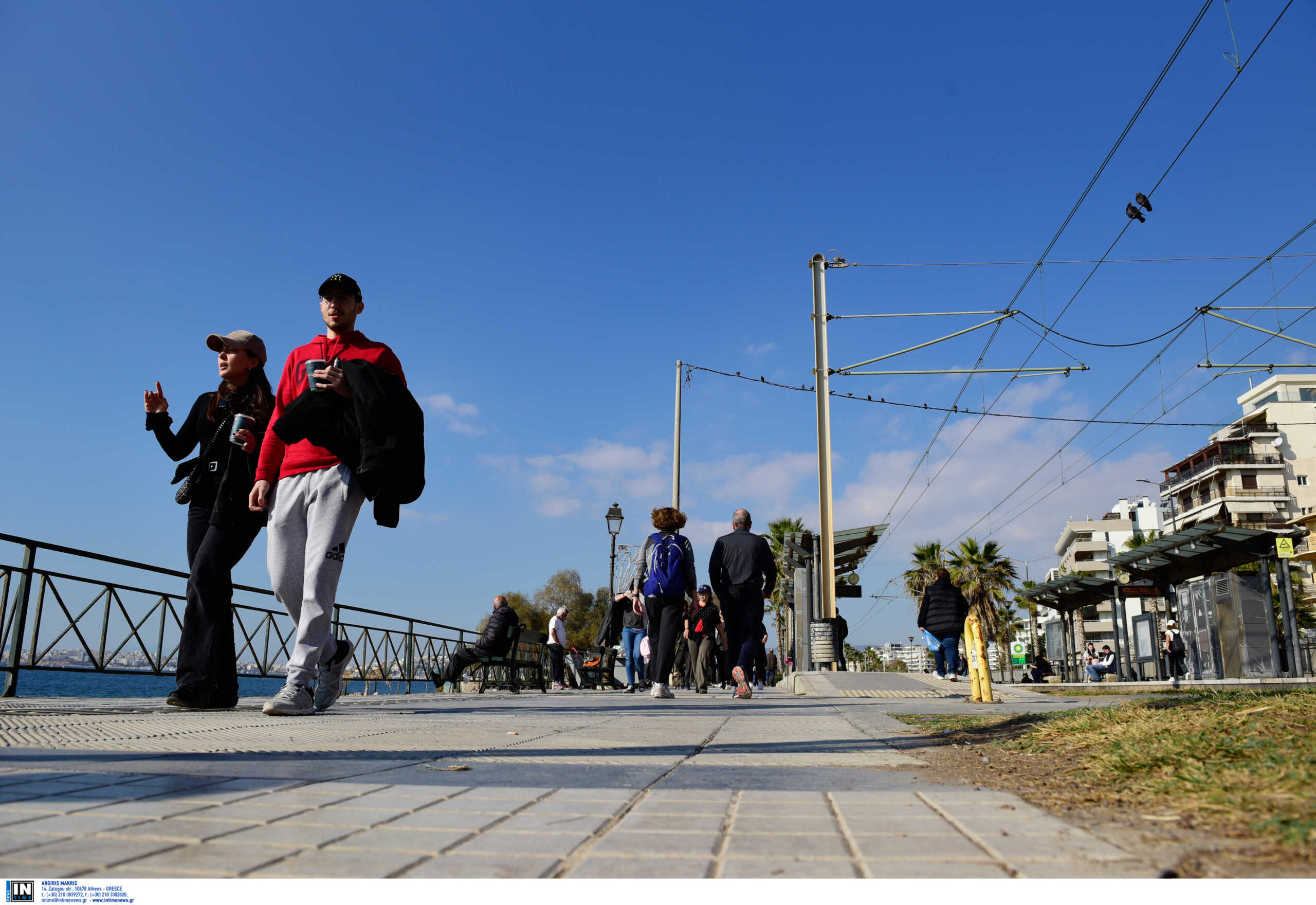 Καιρός – Meteo: Παραμένει υψηλή για την εποχή η θερμοκρασία και αύριο Πέμπτη (23/2)