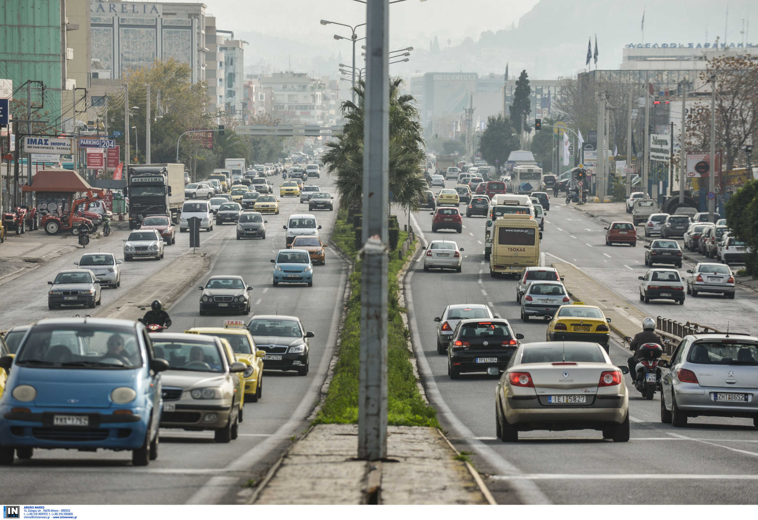 Κίνηση στους δρόμους: Κυκλοφοριακή συμφόρηση στη λεωφόρο Αθηνών, λόγω έργων