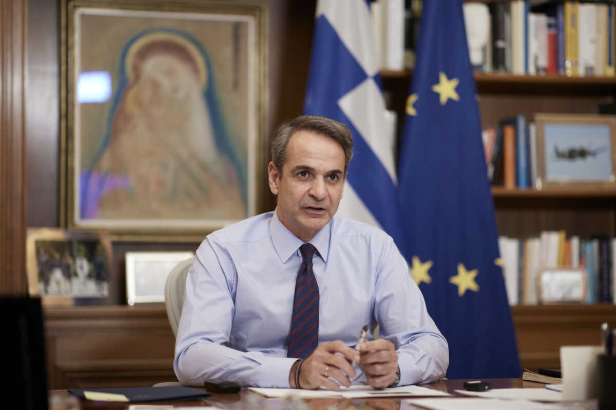 Ο Κυριάκος Μητσοτάκης ανακοινώνει την ενίσχυση στις συντάξεις που δεν αυξήθηκαν