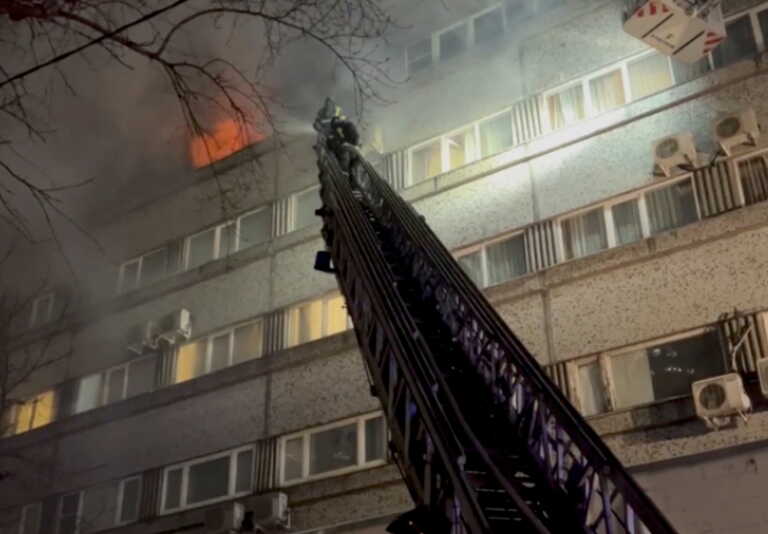 Έξι νεκροί από φωτιά σε ξενοδοχείο στη Μόσχα, ανάμεσά τους δύο παιδιά