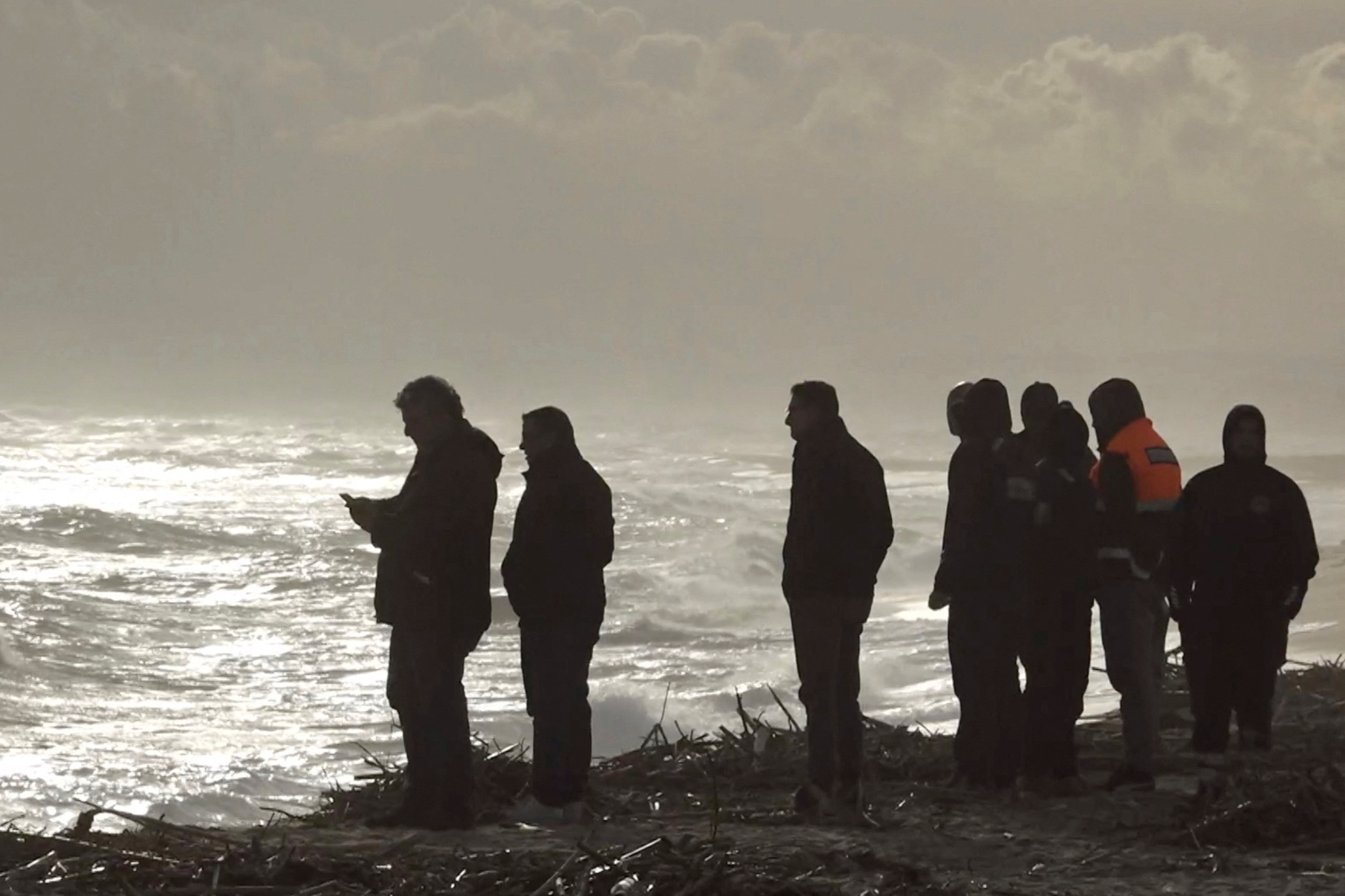 Ιταλία: 12 παιδιά μεταξύ των νεκρών από το ναυάγιο με τους μετανάστες στα ανοικτά της Καλαβρίας