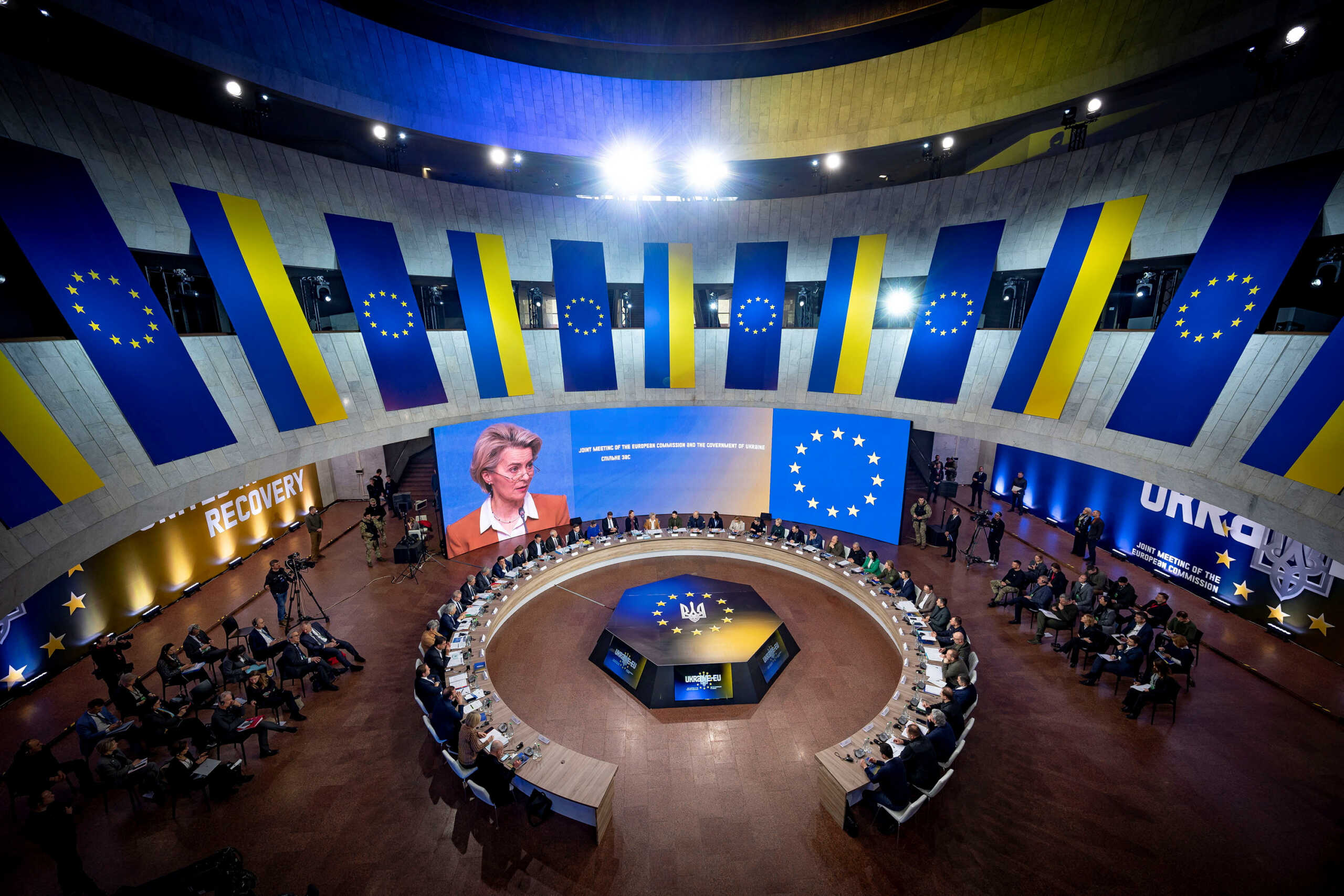 European Commission President Ursula von der Leyen attends an EU summit with Ukraine's President Volodymyr Zelenskiy and Prime Minister Denys Shmyhal, as Russia's attack on Ukraine continues, in Kyiv, Ukraine February 2, 2023. Ukrainian Presidential Press Service