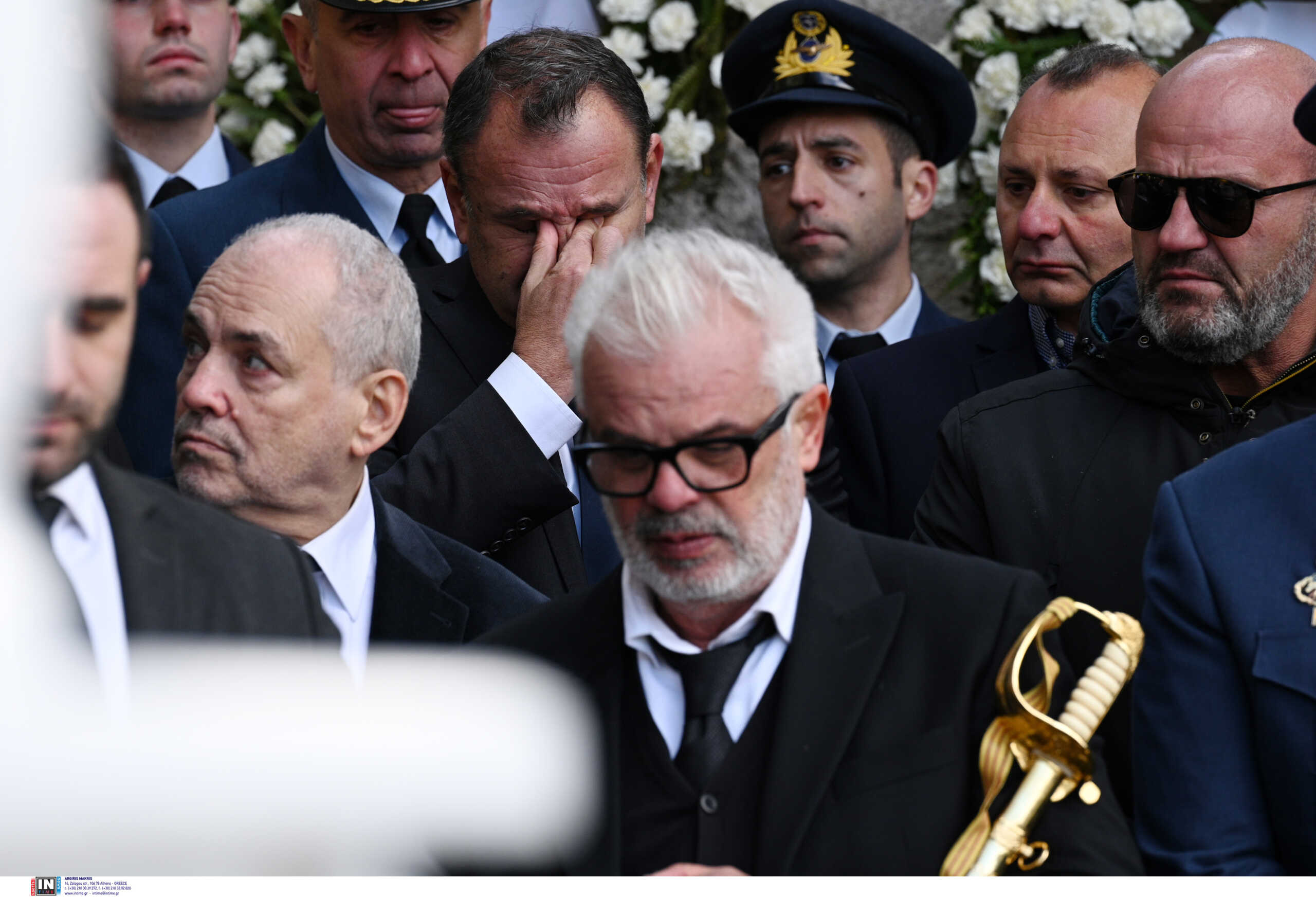 Κηδεία Μάριου – Μιχαήλ Τουρούτσικα: Δάκρυσαν Κατερίνα Σακελλαροπούλου, Κυριάκος Μητσοτάκης, Παναγιωτόπουλος και Χαρδαλιάς