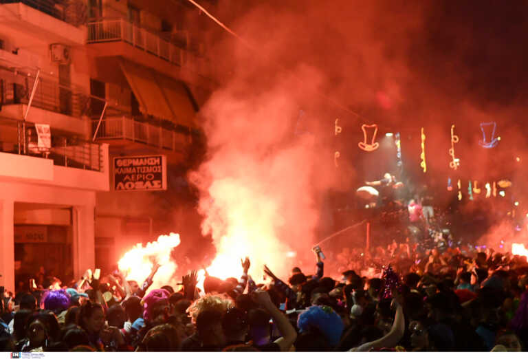 Εντυπωσιακή η πρώτη ποδαράτη παρέλαση μετά από 3 χρόνια στην Πάτρα - Το γλέντι συνεχίζεται μέχρι το πρωί