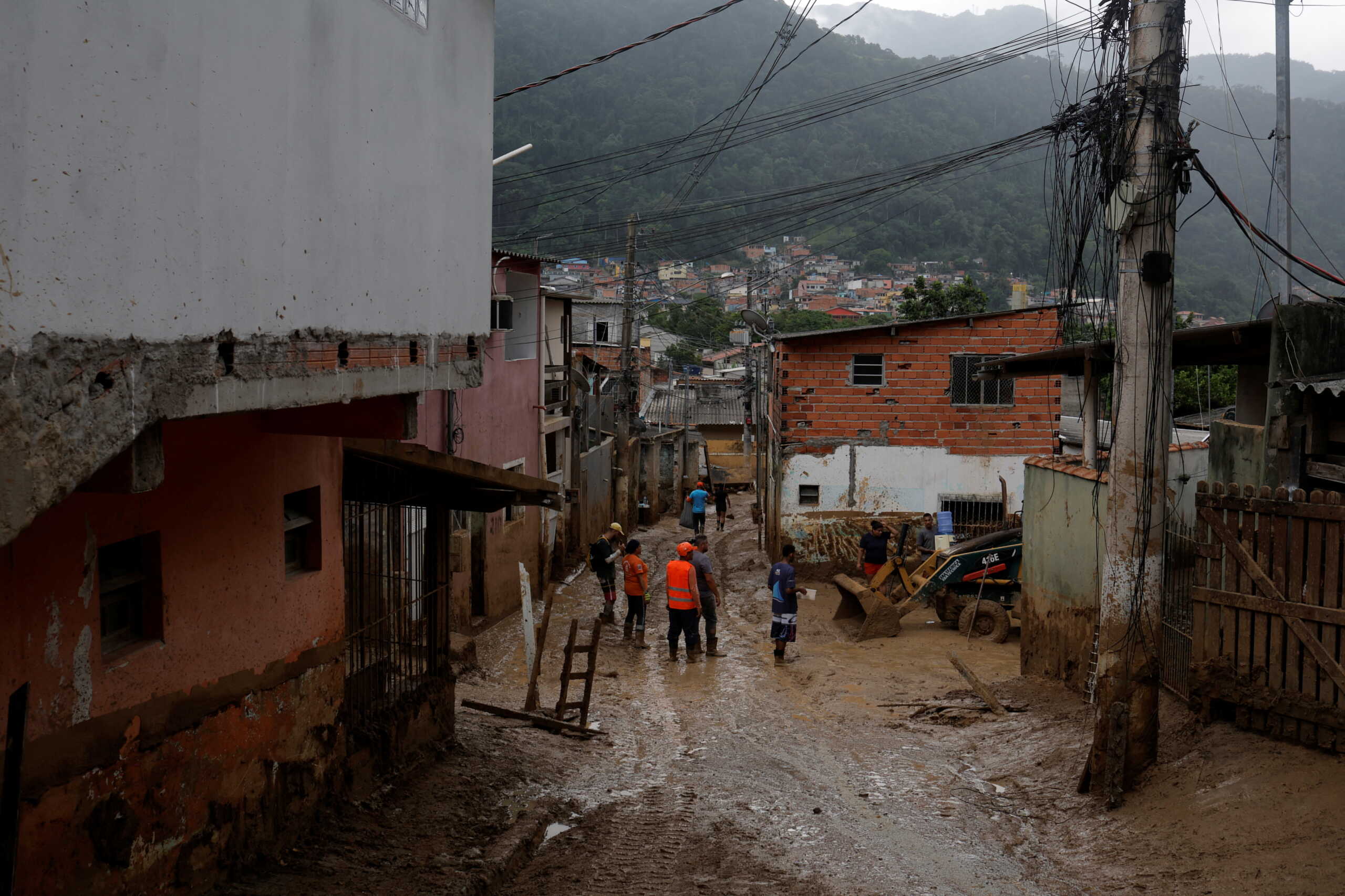 Βραζιλία: Τουλάχιστον 50 νεκροί από τις κατολισθήσεις – Δεκάδες αγνοούμενοι