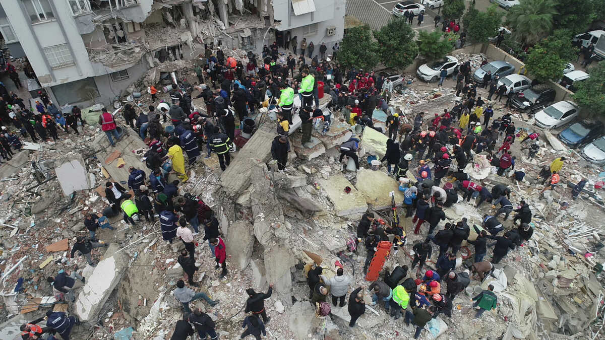 Σεισμός στην Τουρκία: Νέα ισχυρή δόνηση – 7,6 Ρίχτερ