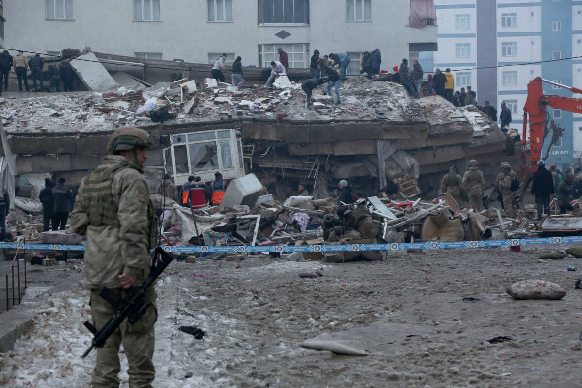 Σεισμός σε Τουρκία – Συρία: Νέα σεισμική δόνηση 5,4 Ρίχτερ στην Τουρκία – Ξεπέρασαν τις 5.000 οι νεκροί
