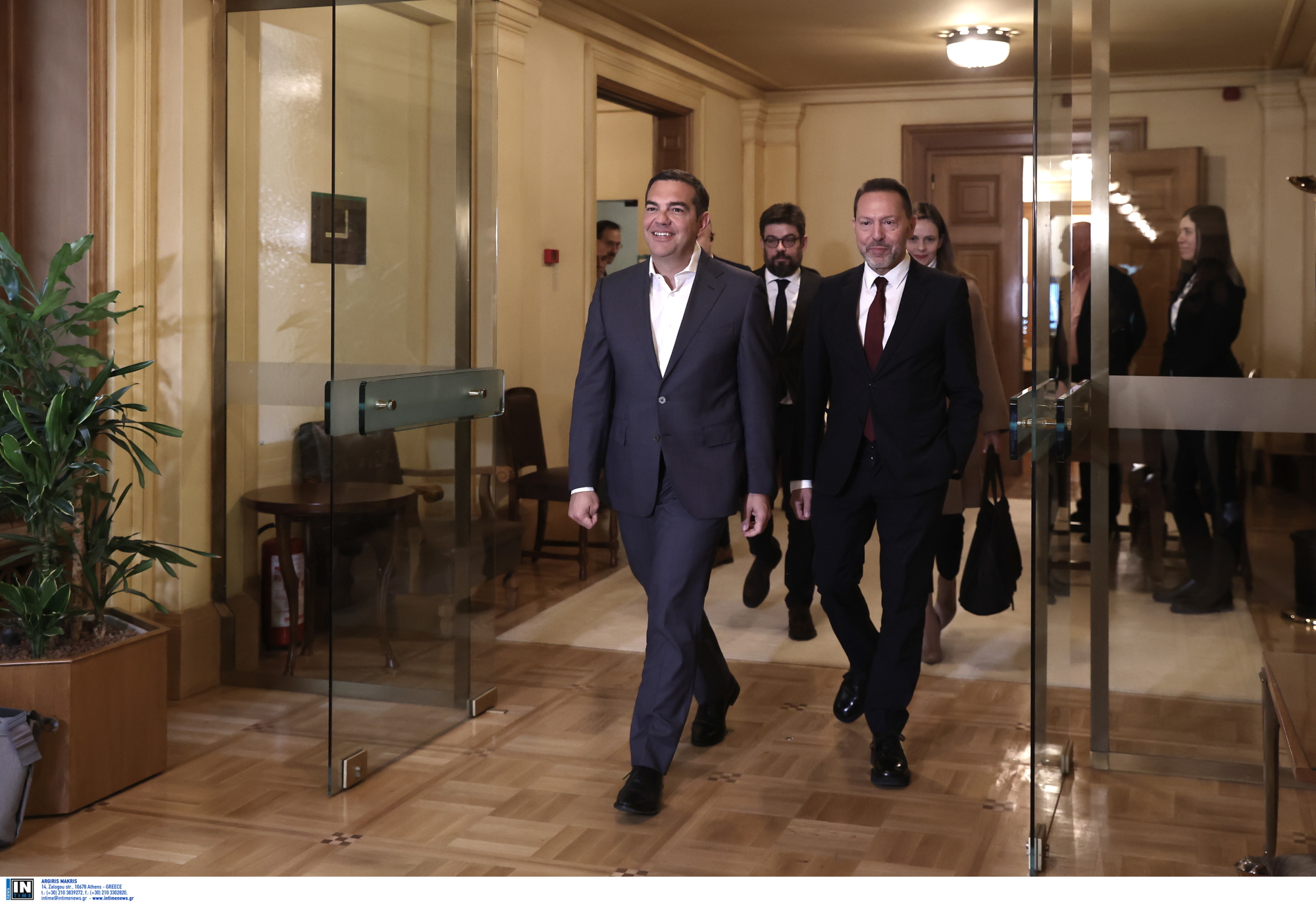 ΣΥΡΙΖΑ: Απολογισμός της συνάντησης Τσίπρα και Στουρνάρα – Το παρασκήνιο με τον Ευκλείδη Τσακαλώτο