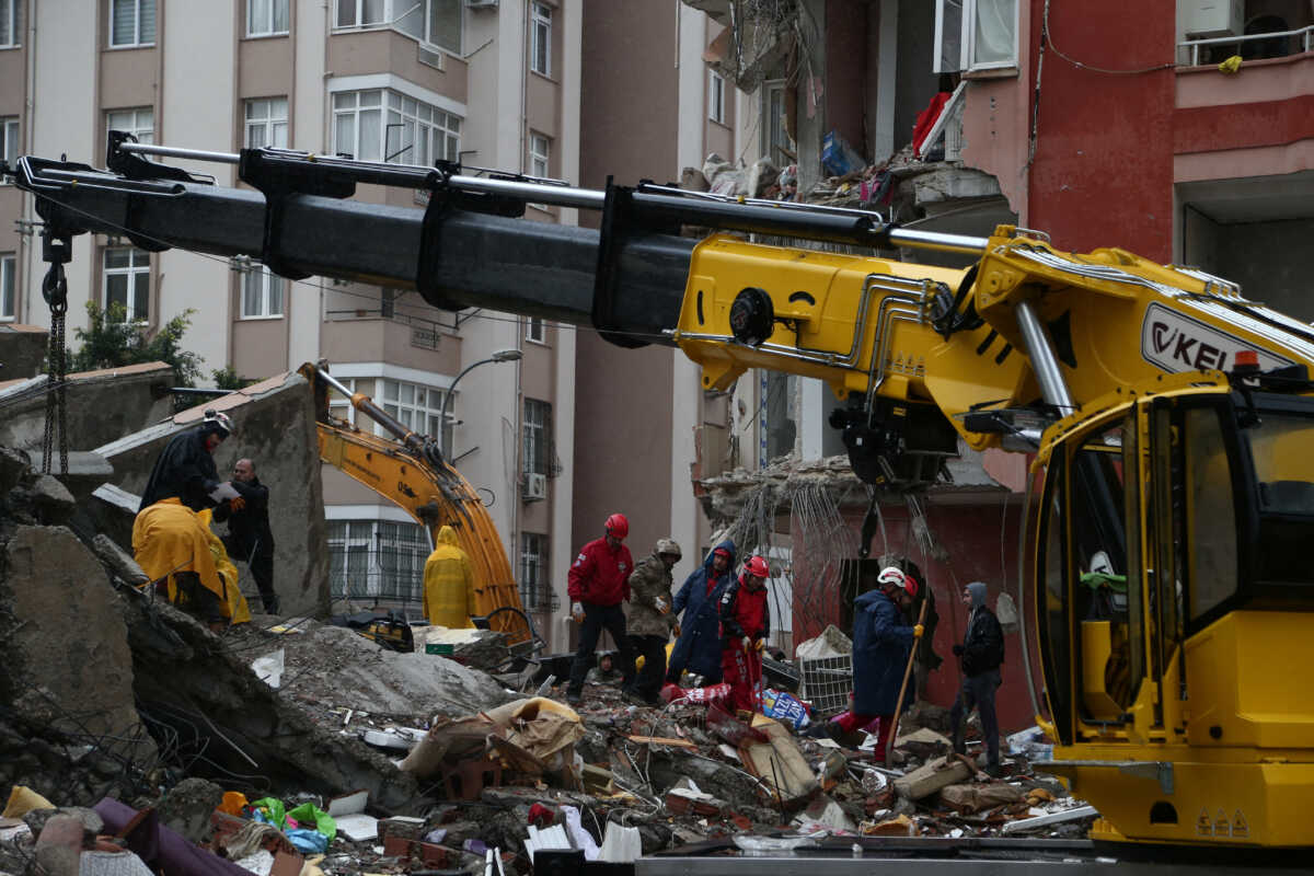 Σεισμός στην Τουρκία: «Περιμένουμε άπειρους μετασεισμούς μέχρι και 7 Ρίχτερ» λέει στο newsit.gr o Παπαζάχος