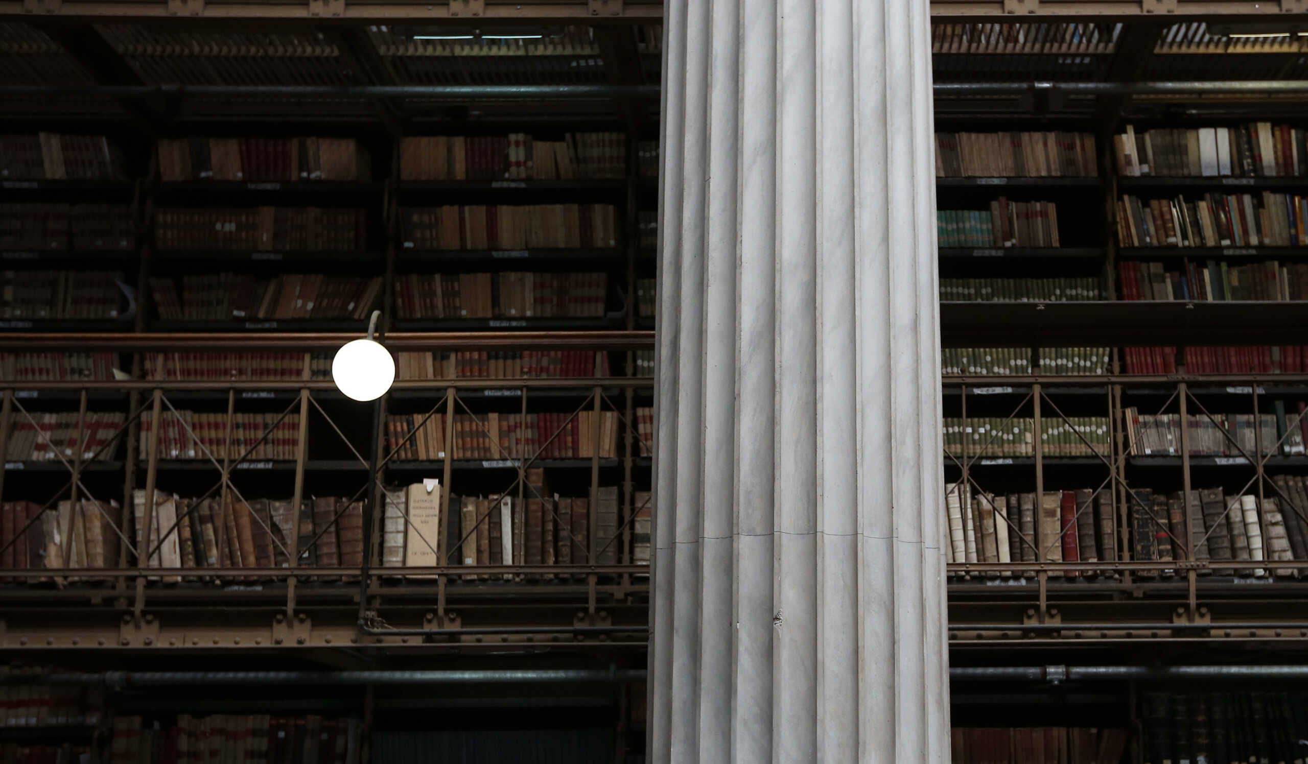 Πέθανε ο Φίλιππος Τσιμπόγλου, γενικός διευθυντής της Εθνικής Βιβλιοθήκης