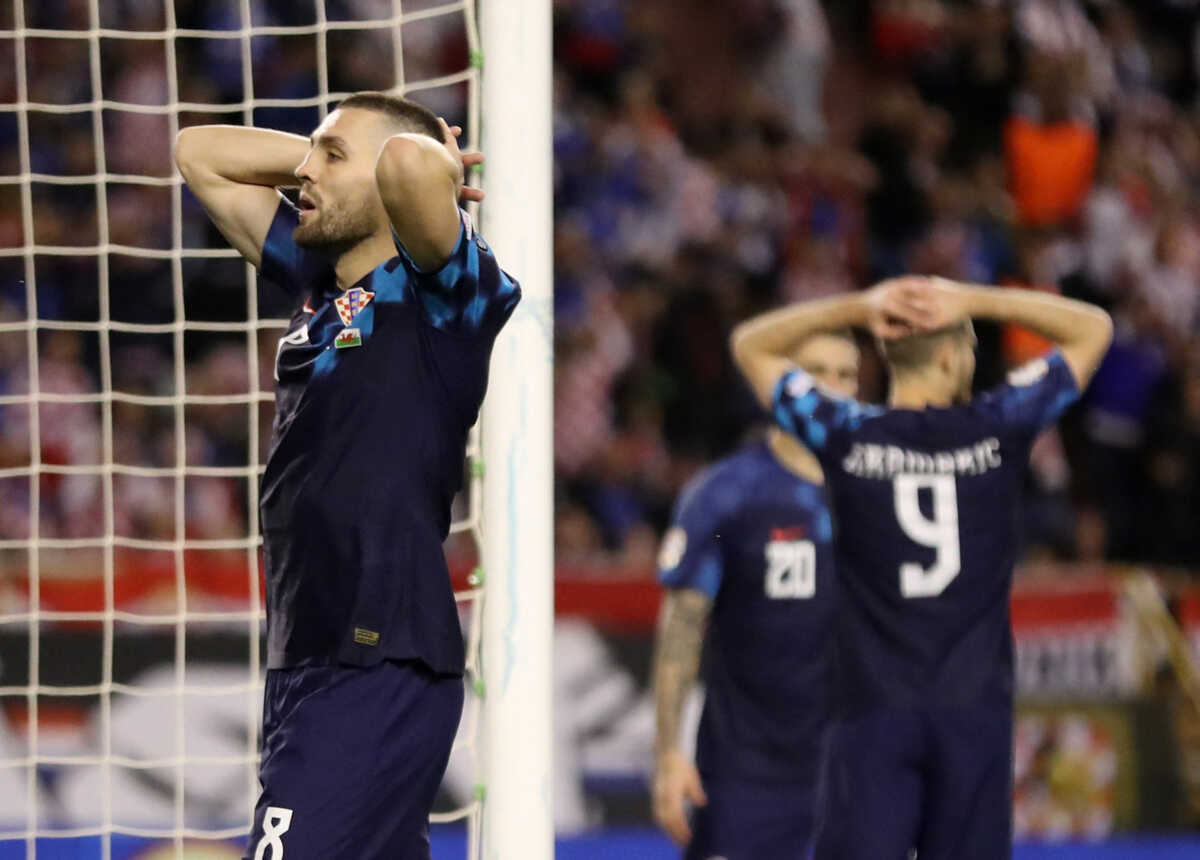 Soccer Football - UEFA Euro 2024 Qualifier - Group D - Croatia v Wales - Stadion Poljud, Split, Croatia - March 25, 2023 Croatia's Mateo Kovacic reacts after missing a chance to score REUTERS