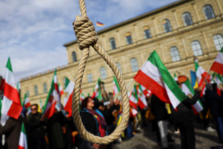 Έξι άνθρωποι καταδικάσθηκαν σε θάνατο για ένοπλες επιθέσεις στο Ιράν