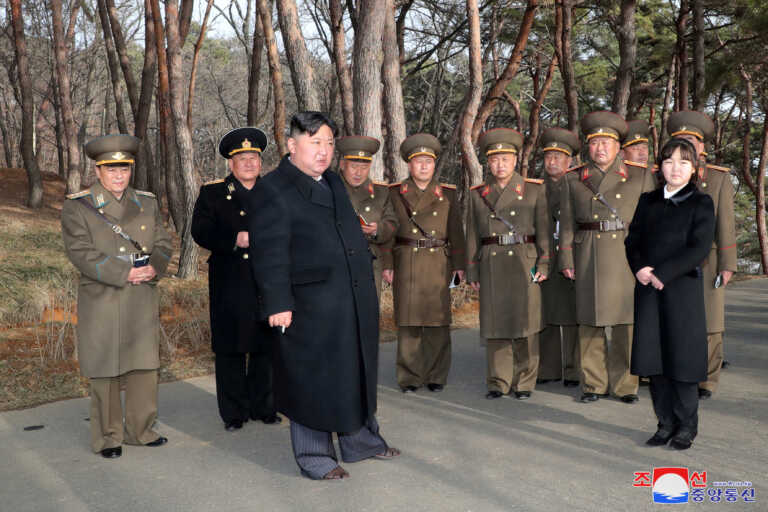 Ο Κιμ Γιονγκ Ουν ζήτησε να αυξηθεί η παραγωγή «στρατιωτικού πυρηνικού υλικού»
