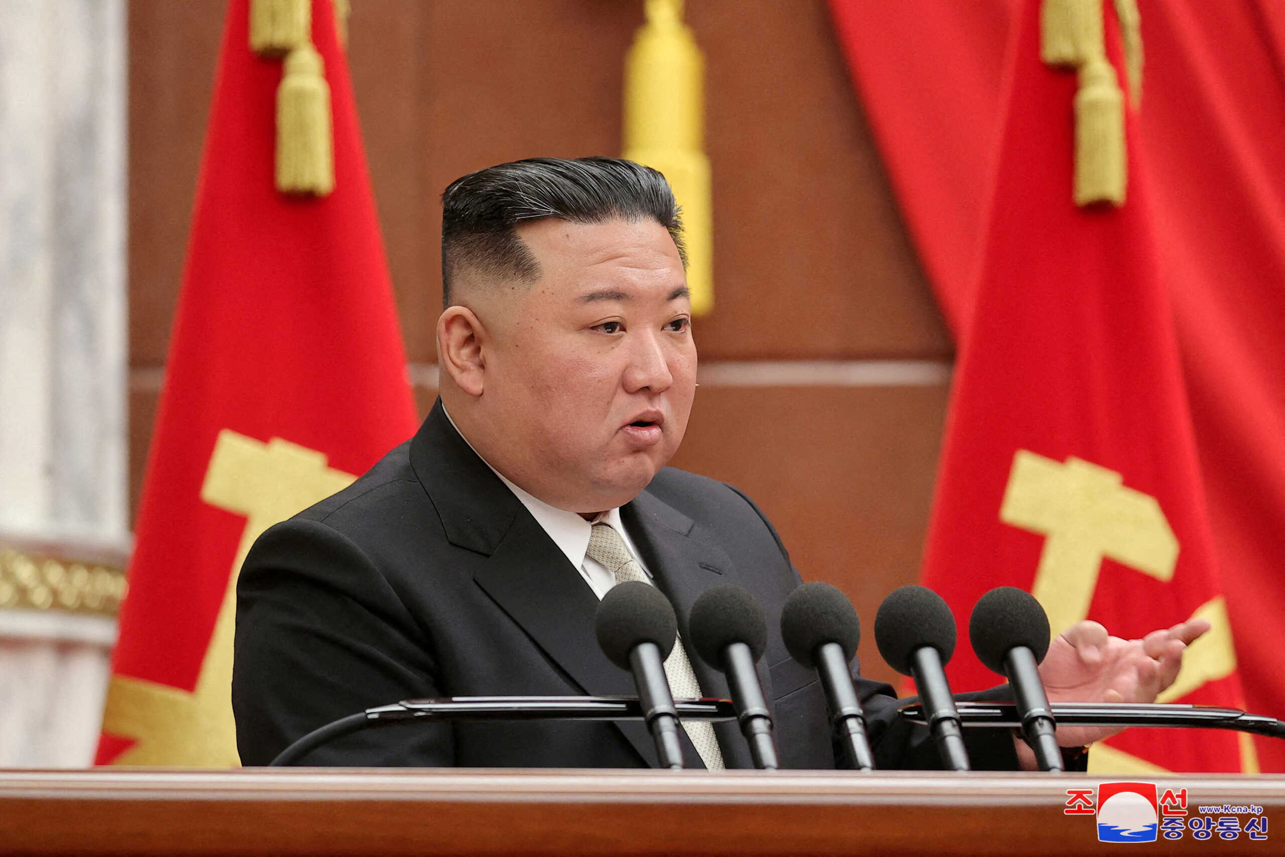 Βόρεια Κορέα: Ο Κιμ Γιονγκ Ουν ζήτησε από τον στρατό να ενισχύσει τα γυμνάσιά του ενόψει ενός «πραγματικού πολέμου»
