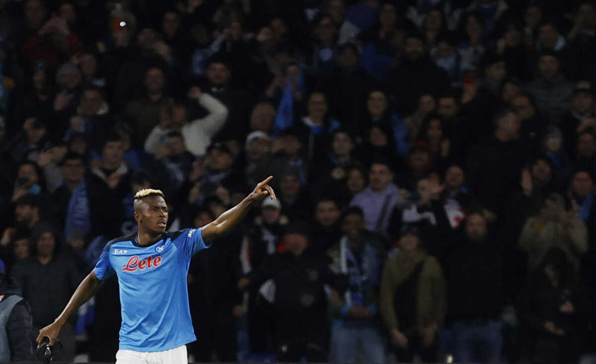 Soccer Football - Champions League - Round of 16 - Second Leg - Napoli v Eintracht Frankfurt - Stadio Diego Armando Maradona, Naples, Italy - March 15, 2023 Napoli's Victor Osimhen celebrates scoring their first goal REUTERS