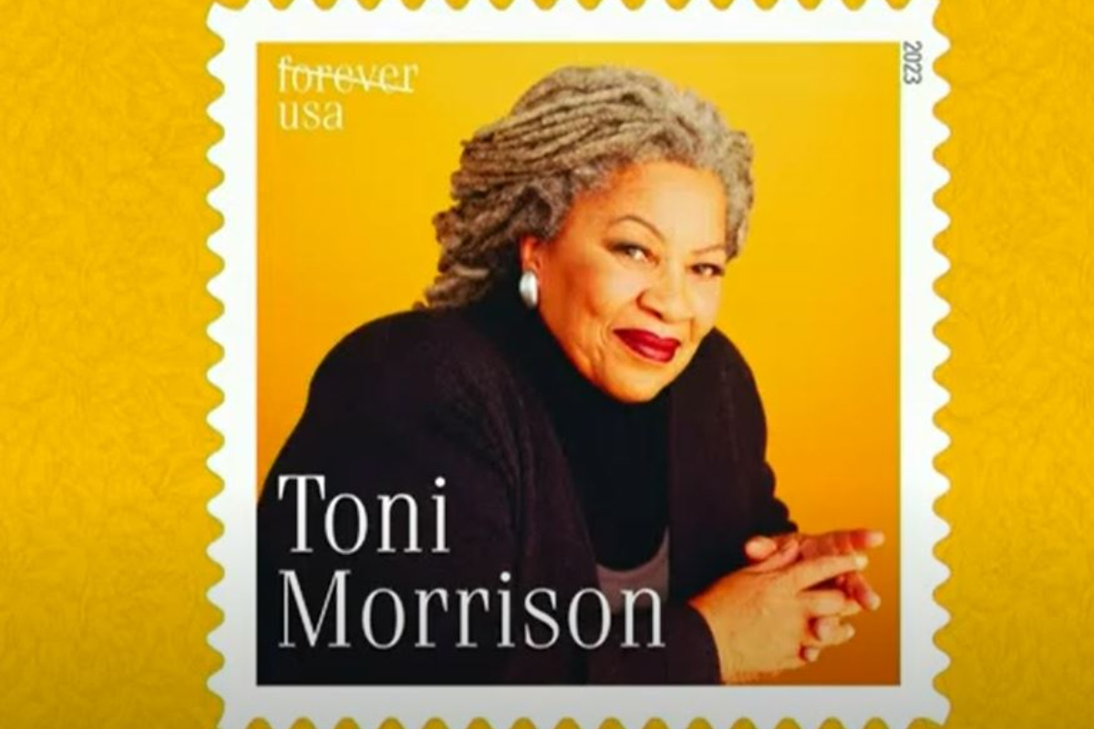 Τόνι Μόρισον: Γραμματόσημο για τη σπουδαία συγγραφέα της Αφρο-αμερικανικής λογοτεχνίας – Ήταν βραβευμένη με Πούλιτζερ και Νόμπελ
