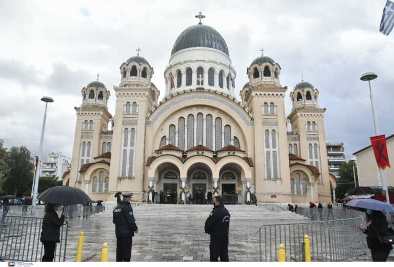 Επί πληρωμή η τουαλέτα στον Άγιο Ανδρέα στην Πάτρα - Έβαλαν μέχρι και περιστρεφόμενη μπάρα