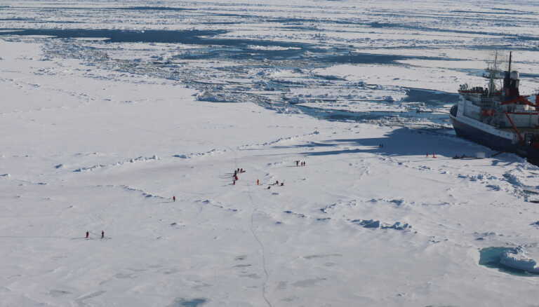 Λιώνει ο θαλάσσιος πάγος της Αρκτικής - Μειώθηκε στο μισό το πάχος του μέσα σε 15 χρόνια