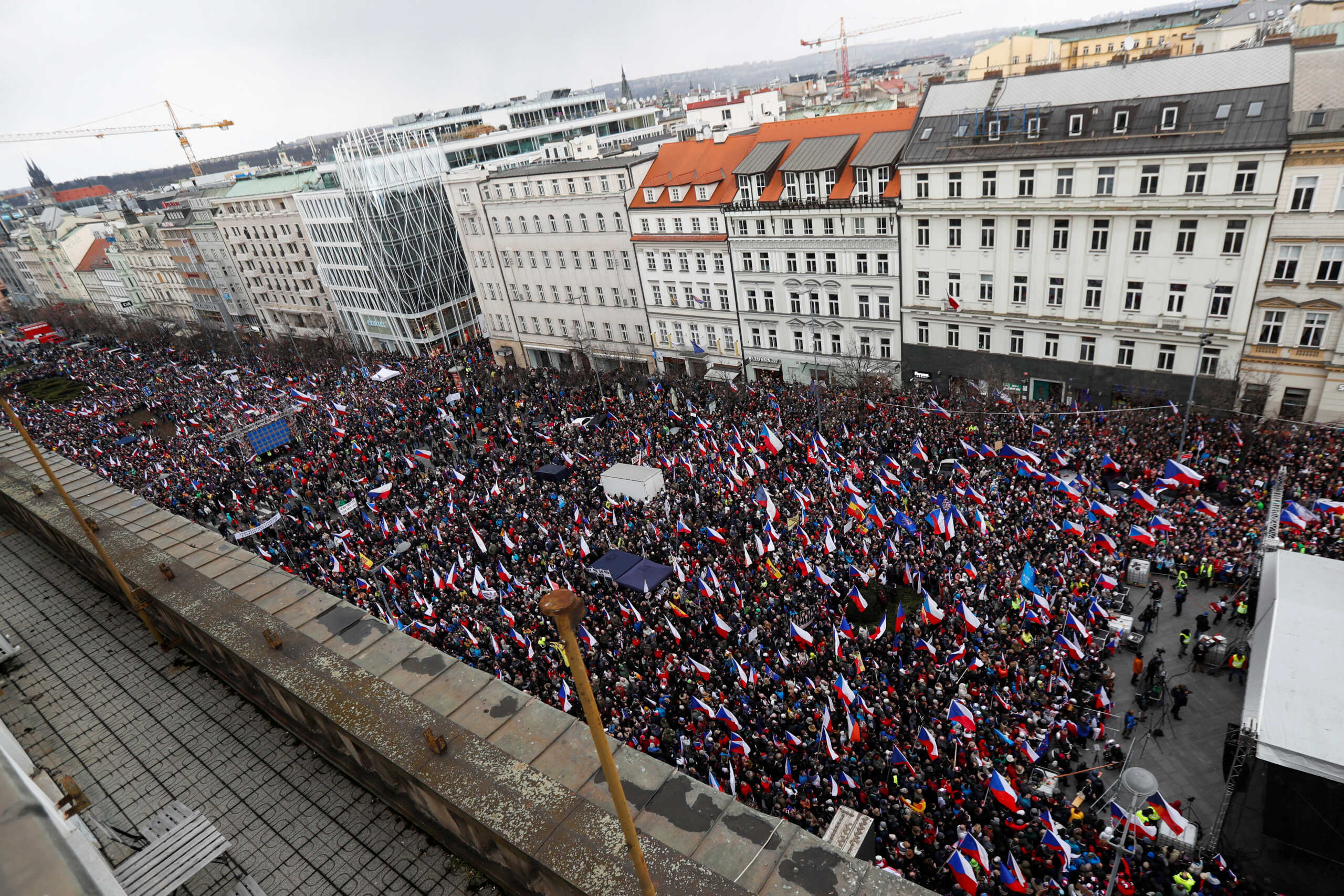 Народ против правительства. Протесты в Чехии. Митинг в Праге 2022. Протест правительству. Митинг z.
