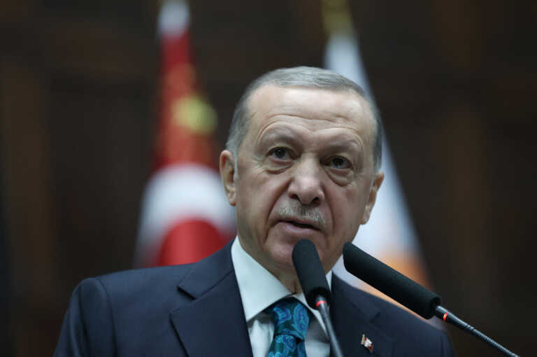 Ο Ερντογάν απαντά στον Economist - «Δεν καθορίζουν την πολιτική μας τα εξώφυλλα»