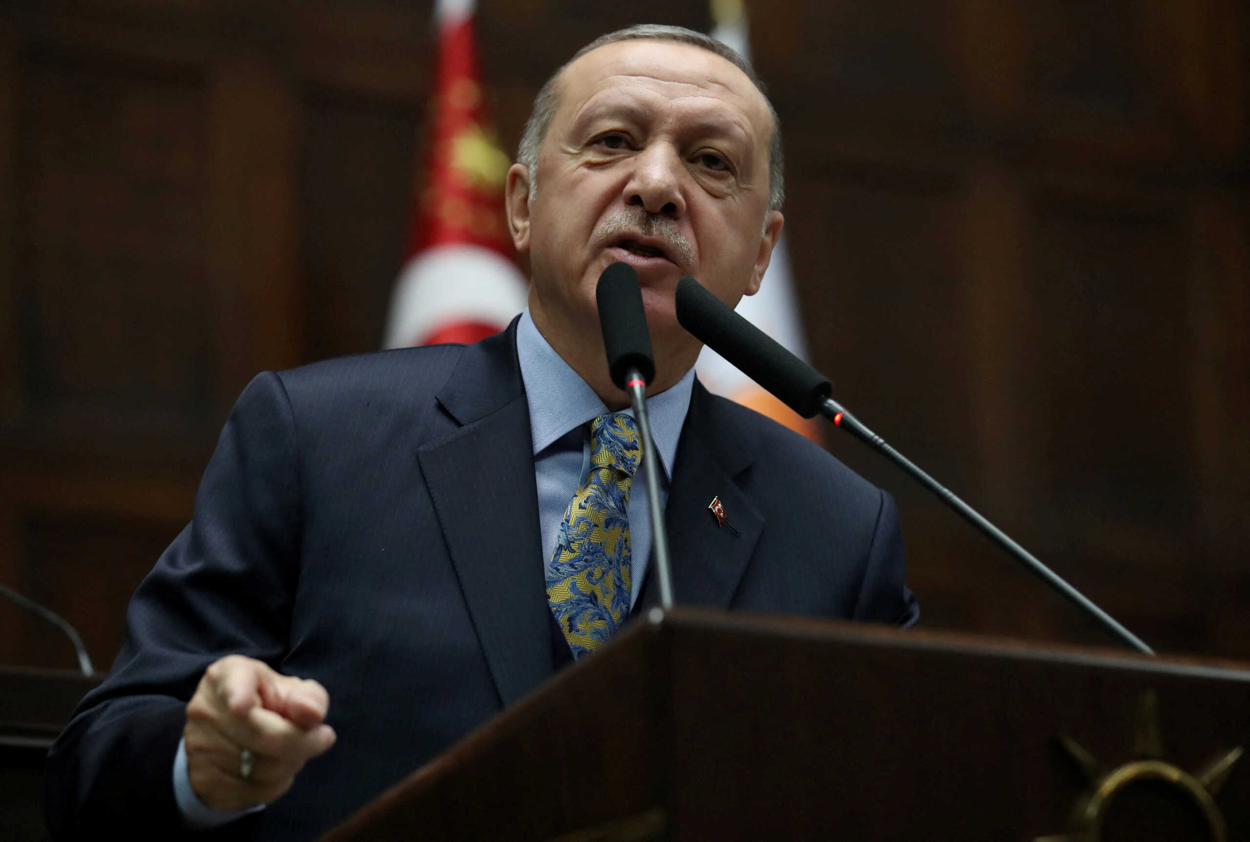 Εκλογές στην Τουρκία: «Το καράβι βουλιάζει» γράφουν για τον Ερντογάν, καταρρέει στις δημοσκοπήσεις