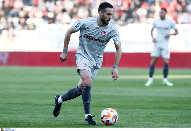Βόλος - Ολυμπιακός 0-3 LIVE: Φοβερή εκτέλεση φάουλ του Φορτούνη για το τρίτο γκολ των Πειραιωτών!